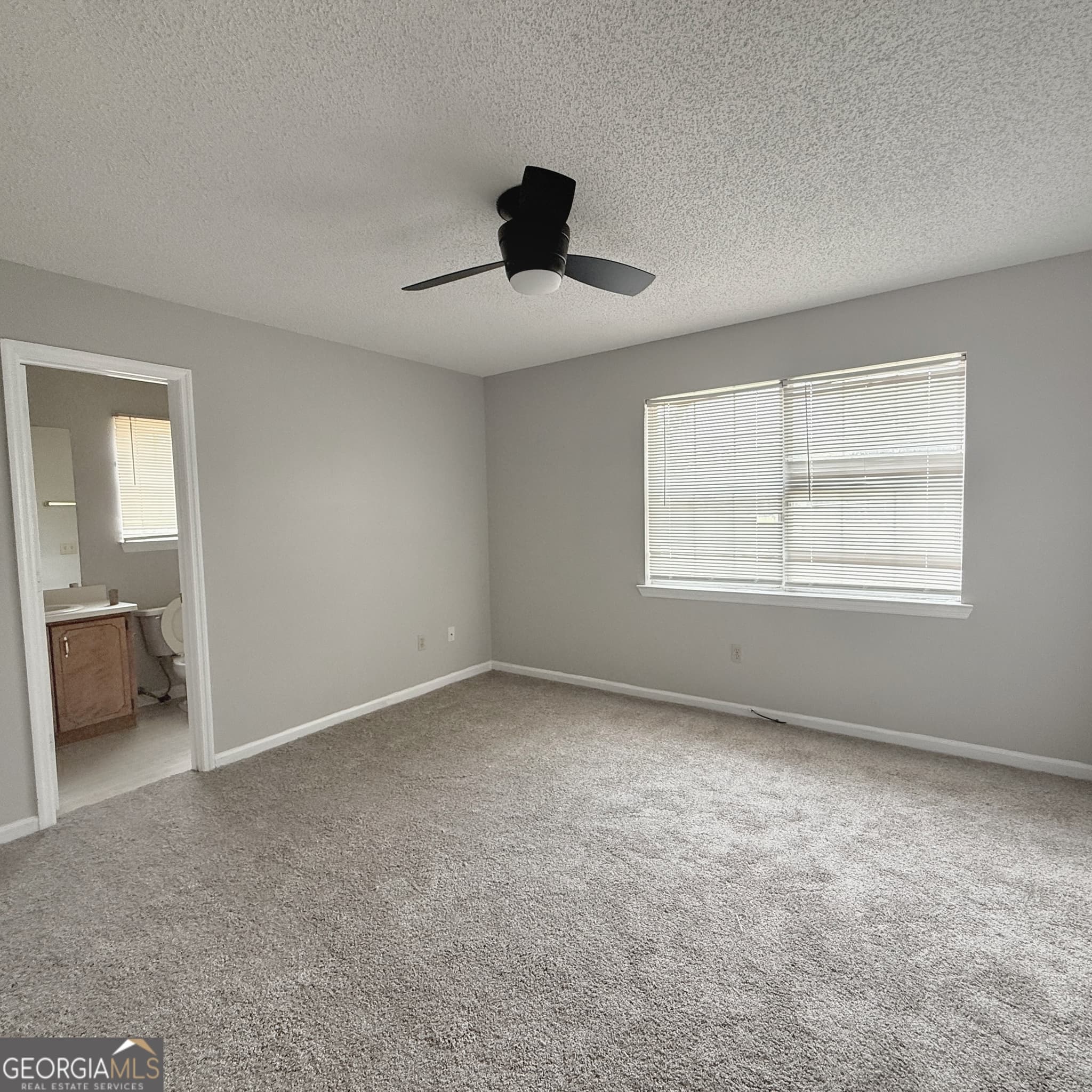 3 bedroom, 2 bathroom, 1,133 sq ft single family residence for sale at 61 Kyle Lane, Hinesville, GA 31313 — photo 8