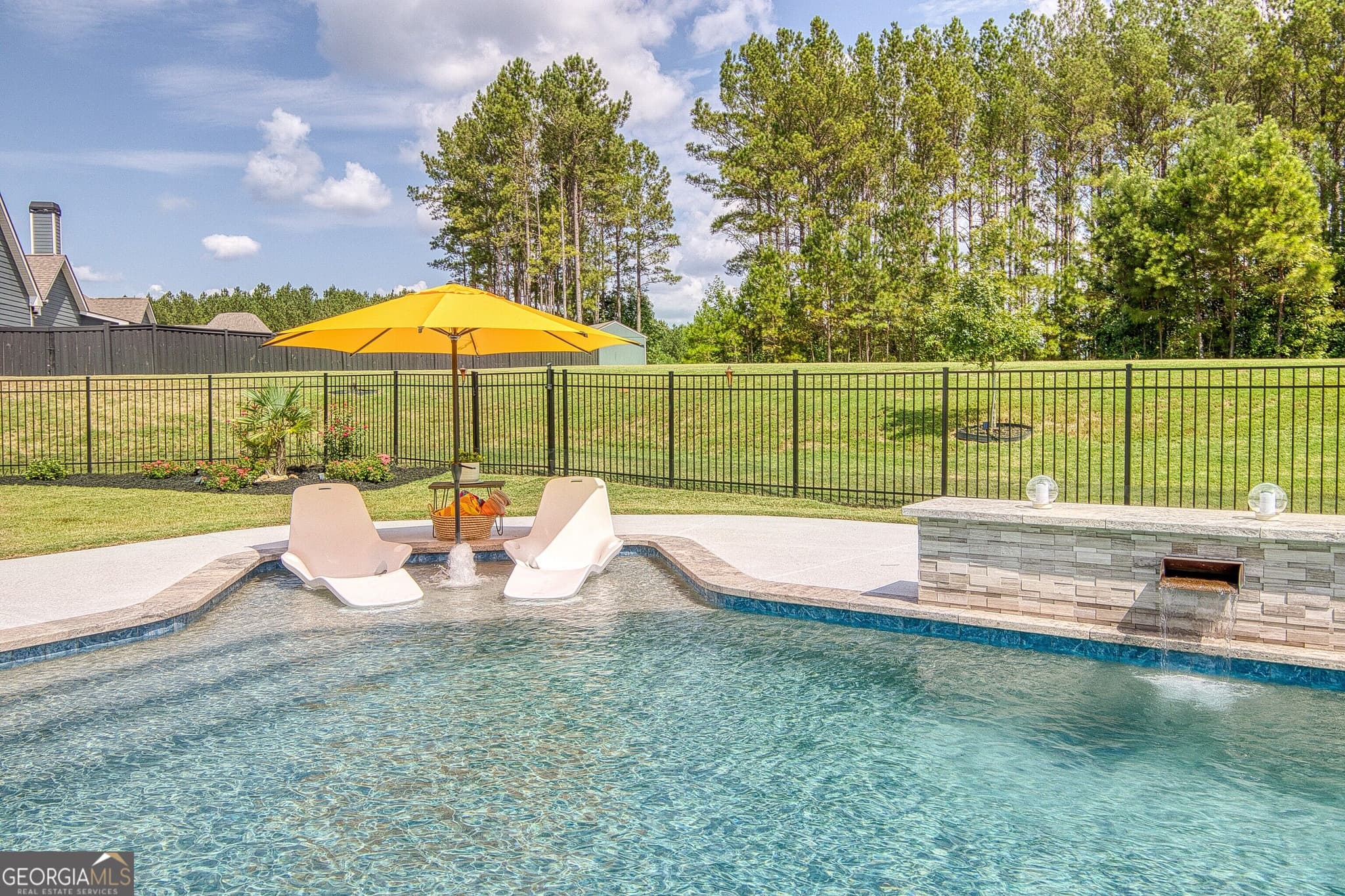 4 bedroom, 3.5 bathroom, 3,741 sq ft single family residence for sale at 40 Tattersall Way, Senoia, GA 30276 — photo 3