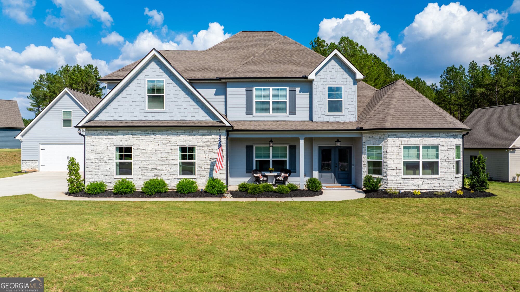 4 bedroom, 3.5 bathroom, 3,741 sq ft single family residence for sale at 40 Tattersall Way, Senoia, GA 30276 — photo 1 of 89