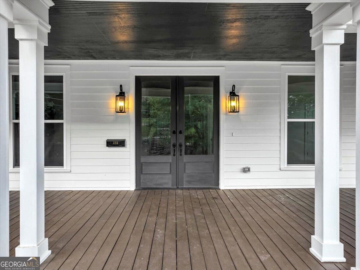 5 bedroom, 3.5 bathroom, 2,682 sq ft single family residence for sale at 212 S Broad Street, Rome, GA 30161 — photo 5