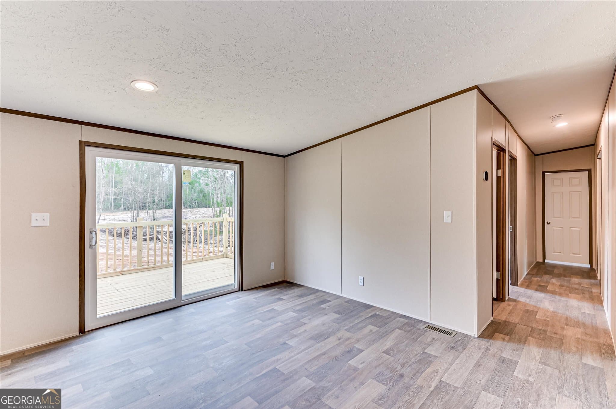 5 bedroom, 3 bathroom, 2,128 sq ft manufactured home,single family residence for sale at 4052 U.S. Hwy 25, Hephzibah, GA 30815 — photo 10