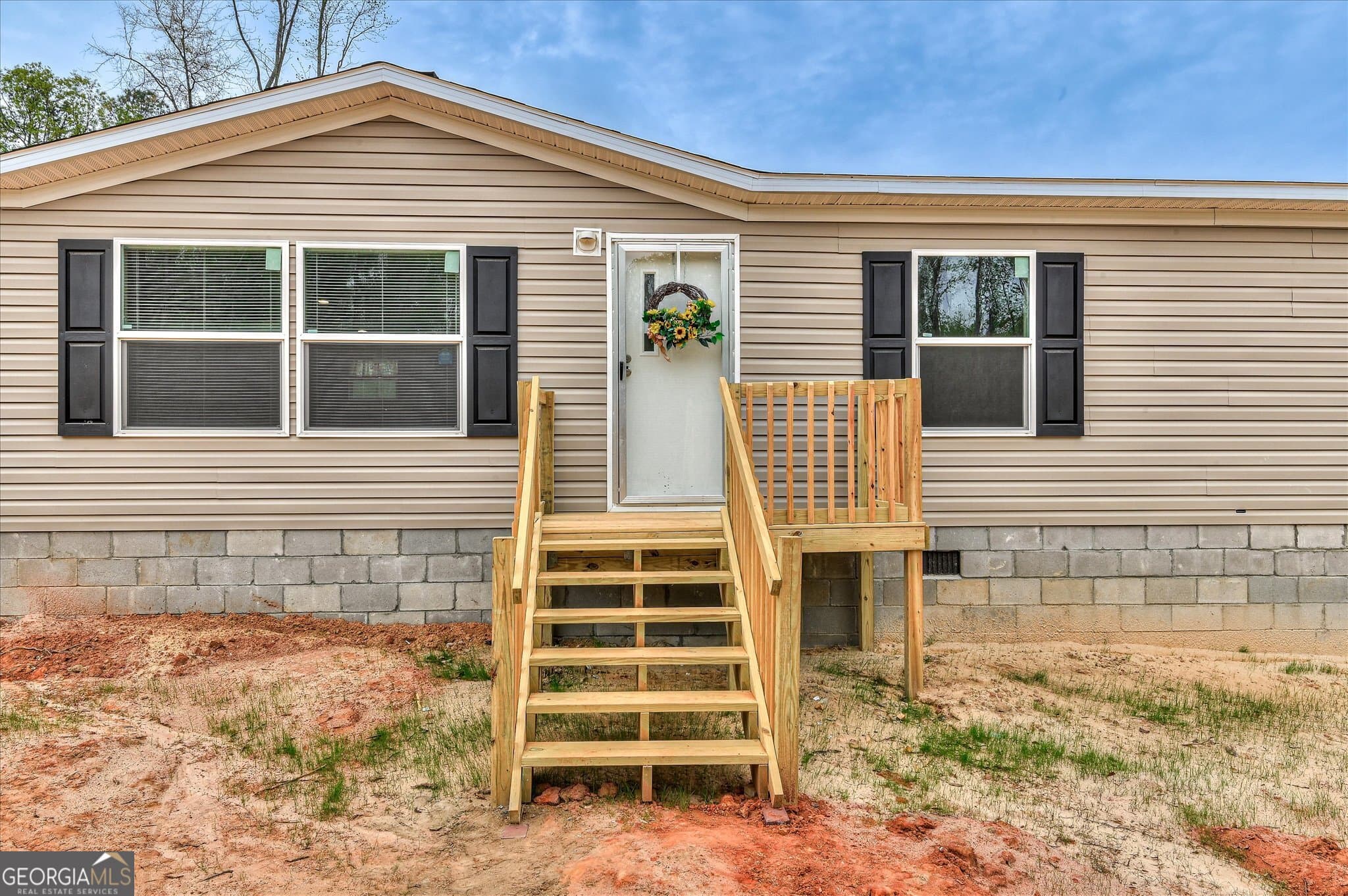 5 bedroom, 3 bathroom, 2,128 sq ft manufactured home,single family residence for sale at 4052 U.S. Hwy 25, Hephzibah, GA 30815 — photo 4