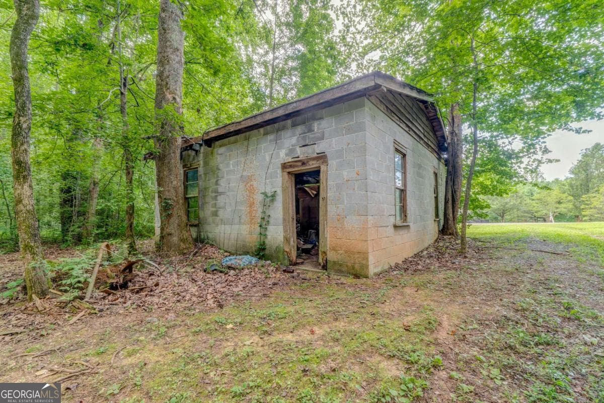 3 bedroom, 2 bathroom, 1,404 sq ft single family residence for sale at 10610 Chatsworth Highway, Ellijay, GA 30540 — photo 10