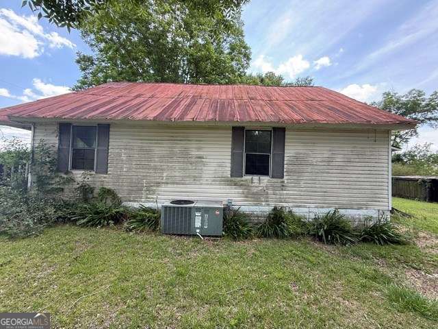 3 bedroom, 2 bathroom, 1,452 sq ft single family residence for sale at 266 Sam Harrell Road N/A, Moultrie, GA 31768 — photo 5