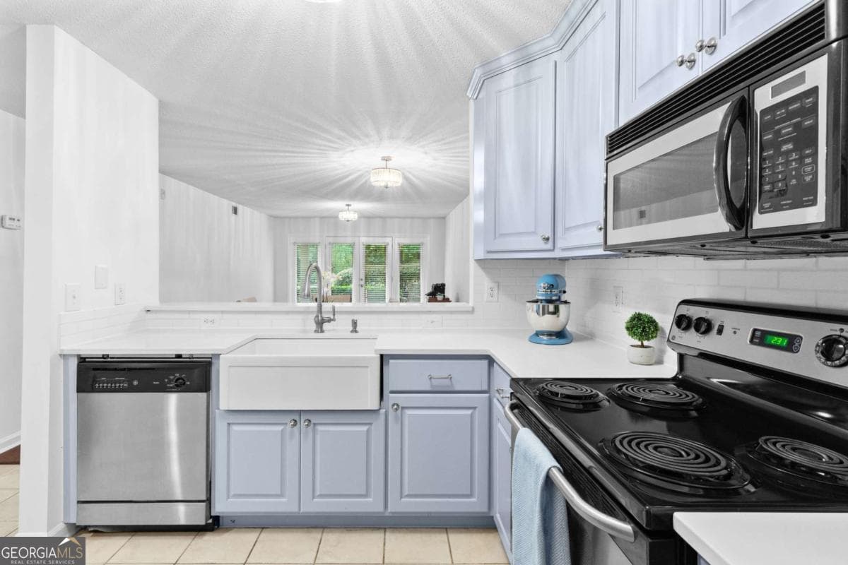 2 bedroom, 1 bathroom, 868 sq ft condominium for sale at 3650 Ashford Dunwoody Road 214, Atlanta, GA 30319 — photo 8