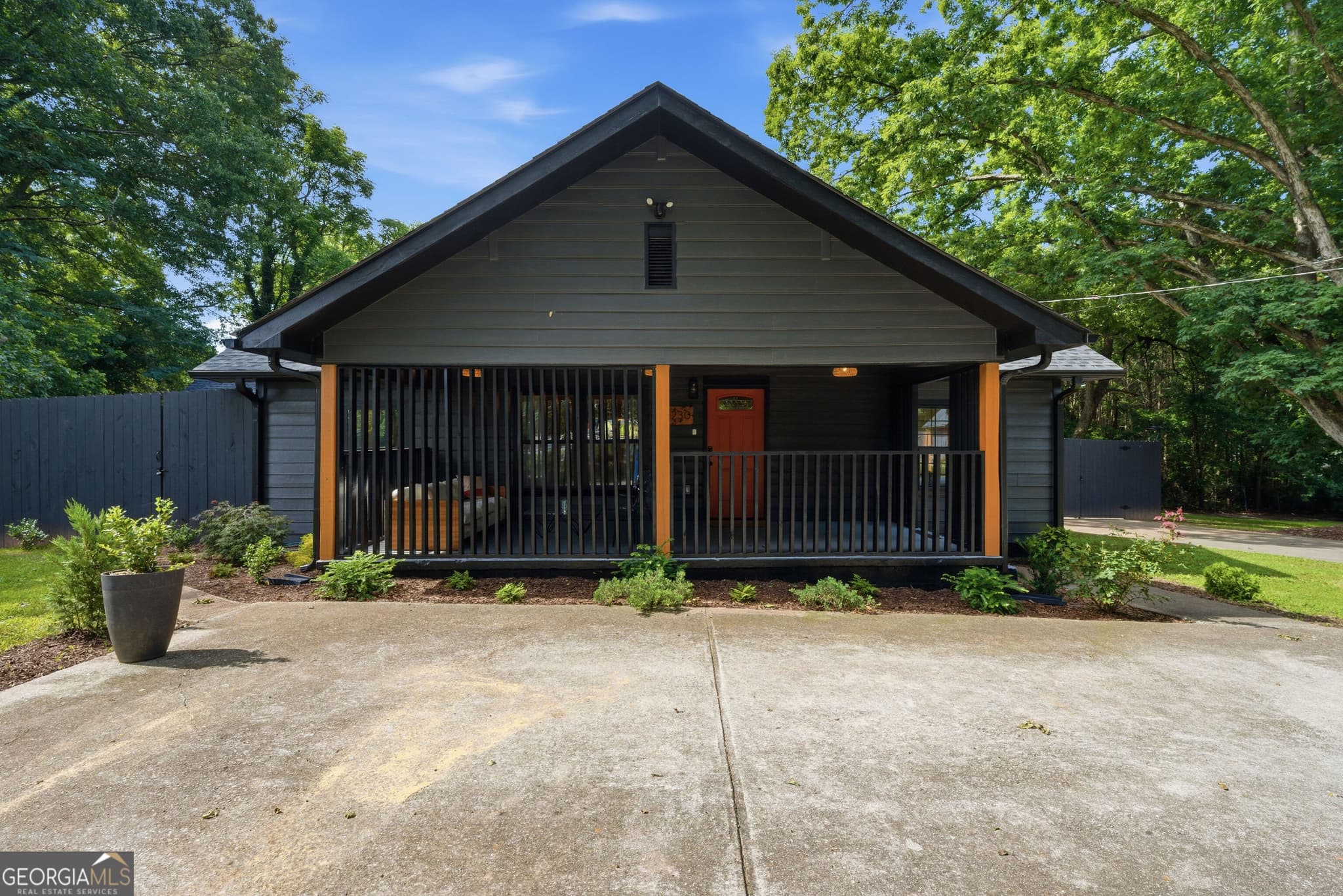 3 bedroom, 2 bathroom, 1,500 sq ft single family residence for sale at 5230 Old Bill Cook Road, College Park, GA 30349 — photo 3