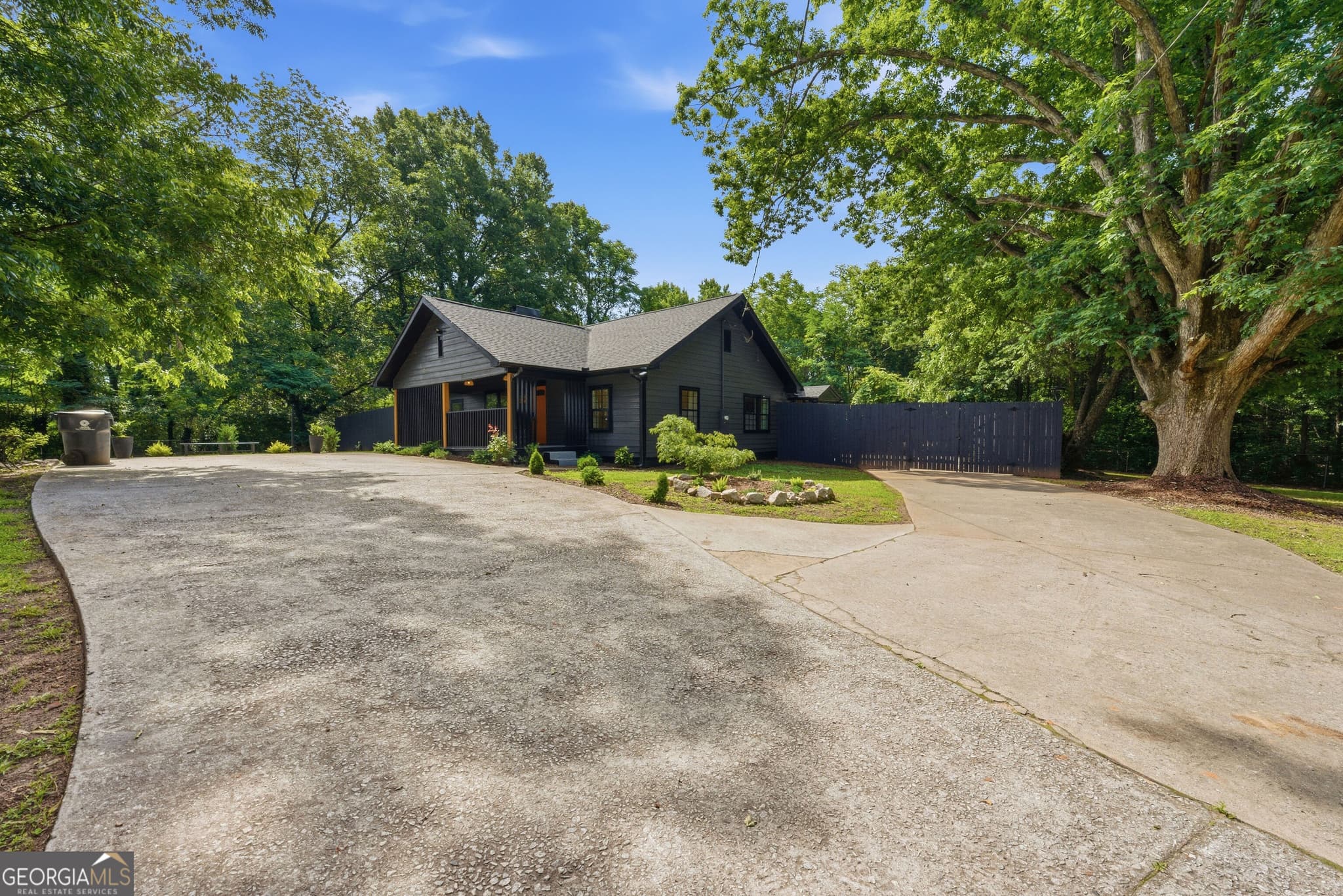3 bedroom, 2 bathroom, 1,500 sq ft single family residence for sale at 5230 Old Bill Cook Road, College Park, GA 30349 — photo 5