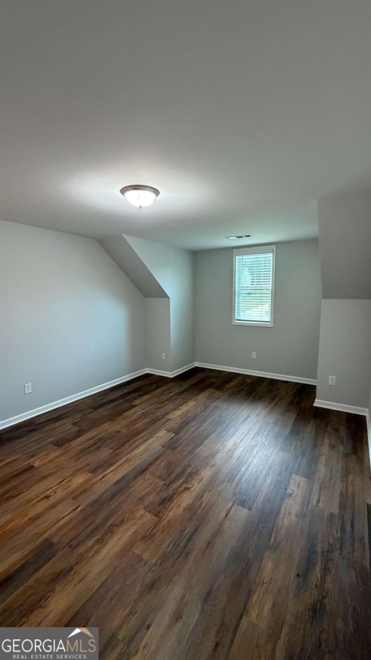 4 bedroom, 3 bathroom, 3,091 sq ft single family residence for sale at 12 Springdale Court, Senoia, GA 30276 — photo 6