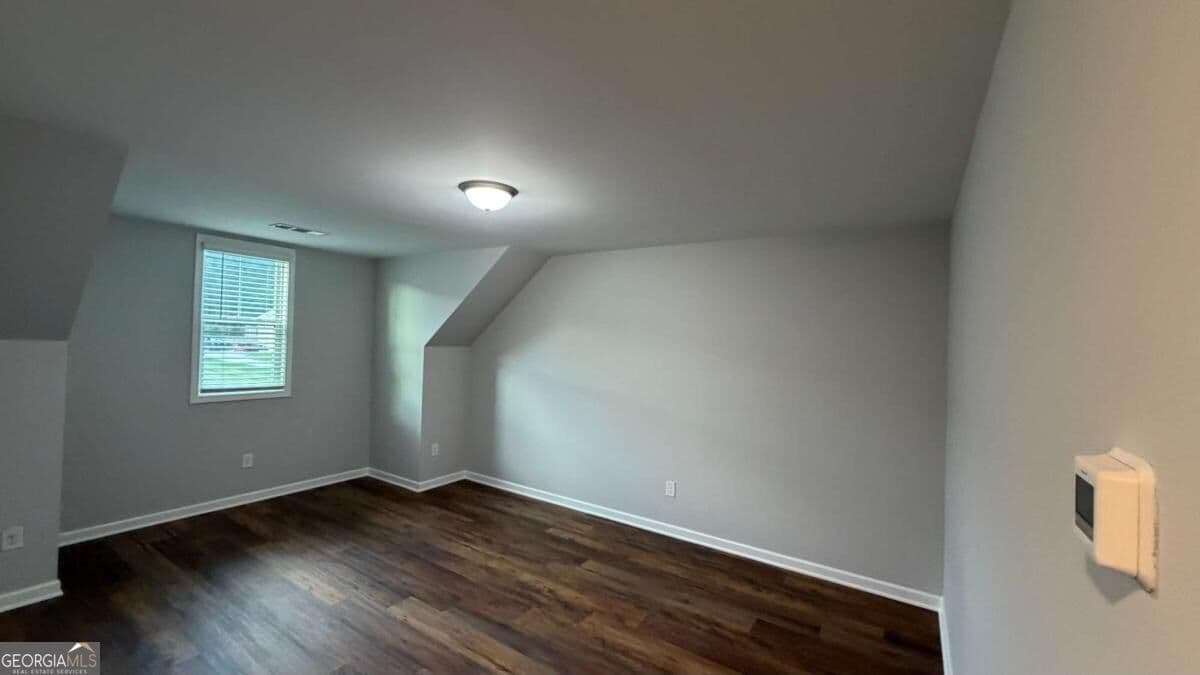 4 bedroom, 3 bathroom, 3,091 sq ft single family residence for sale at 12 Springdale Court, Senoia, GA 30276 — photo 4