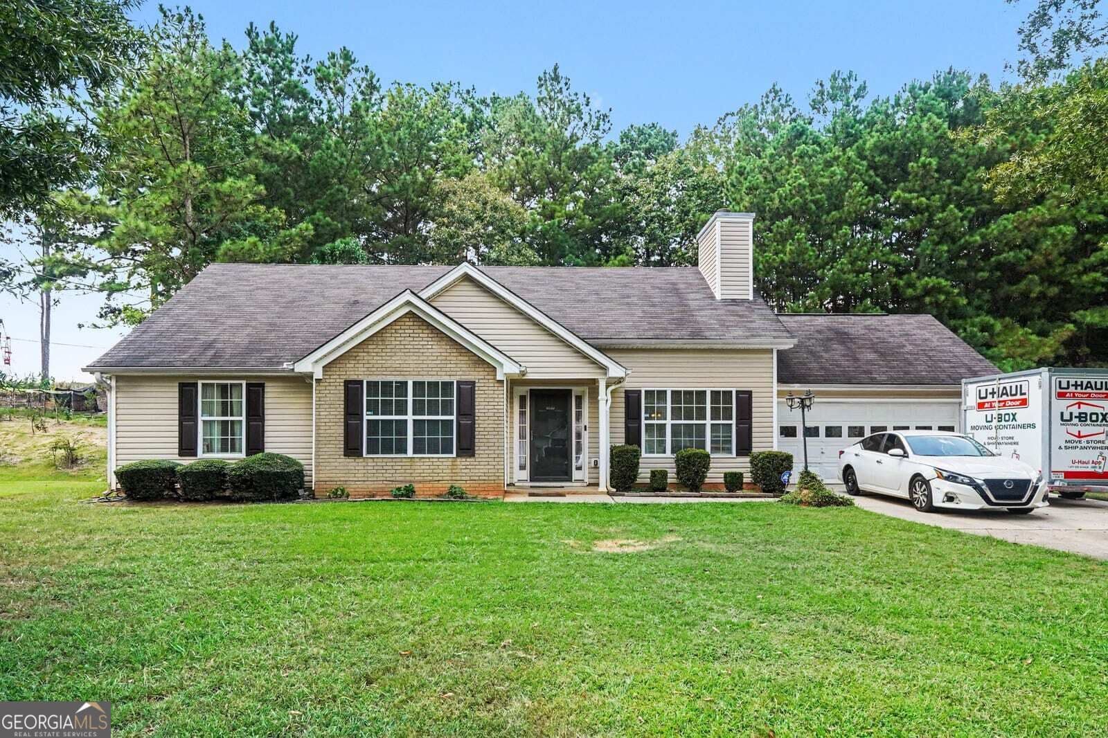 3 bedroom, 2 bathroom, 1,416 sq ft single family residence for sale at 4967 Wolfcreek View, College Park, GA 30349 — photo 1 of 29