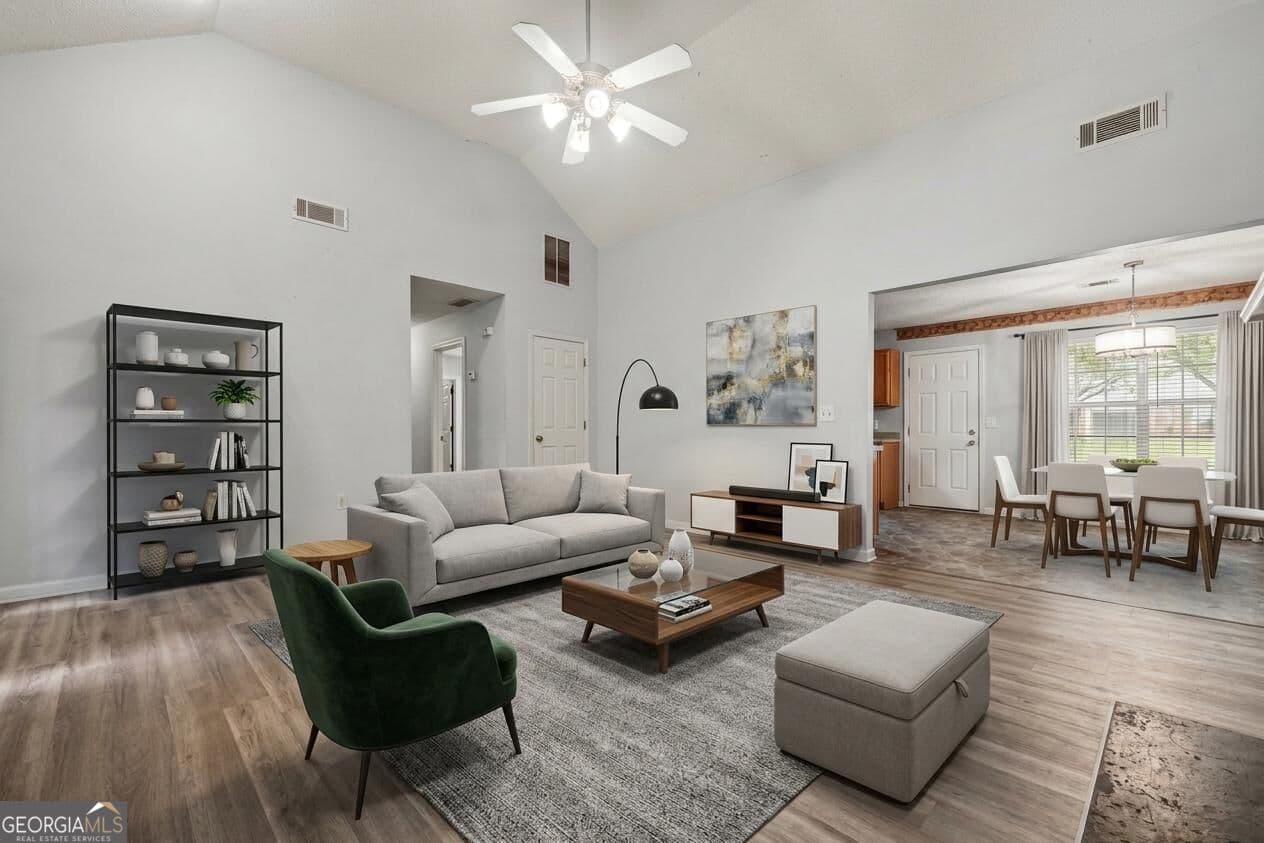 3 bedroom, 2 bathroom, 1,416 sq ft single family residence for sale at 4967 Wolfcreek View, College Park, GA 30349 — photo 5