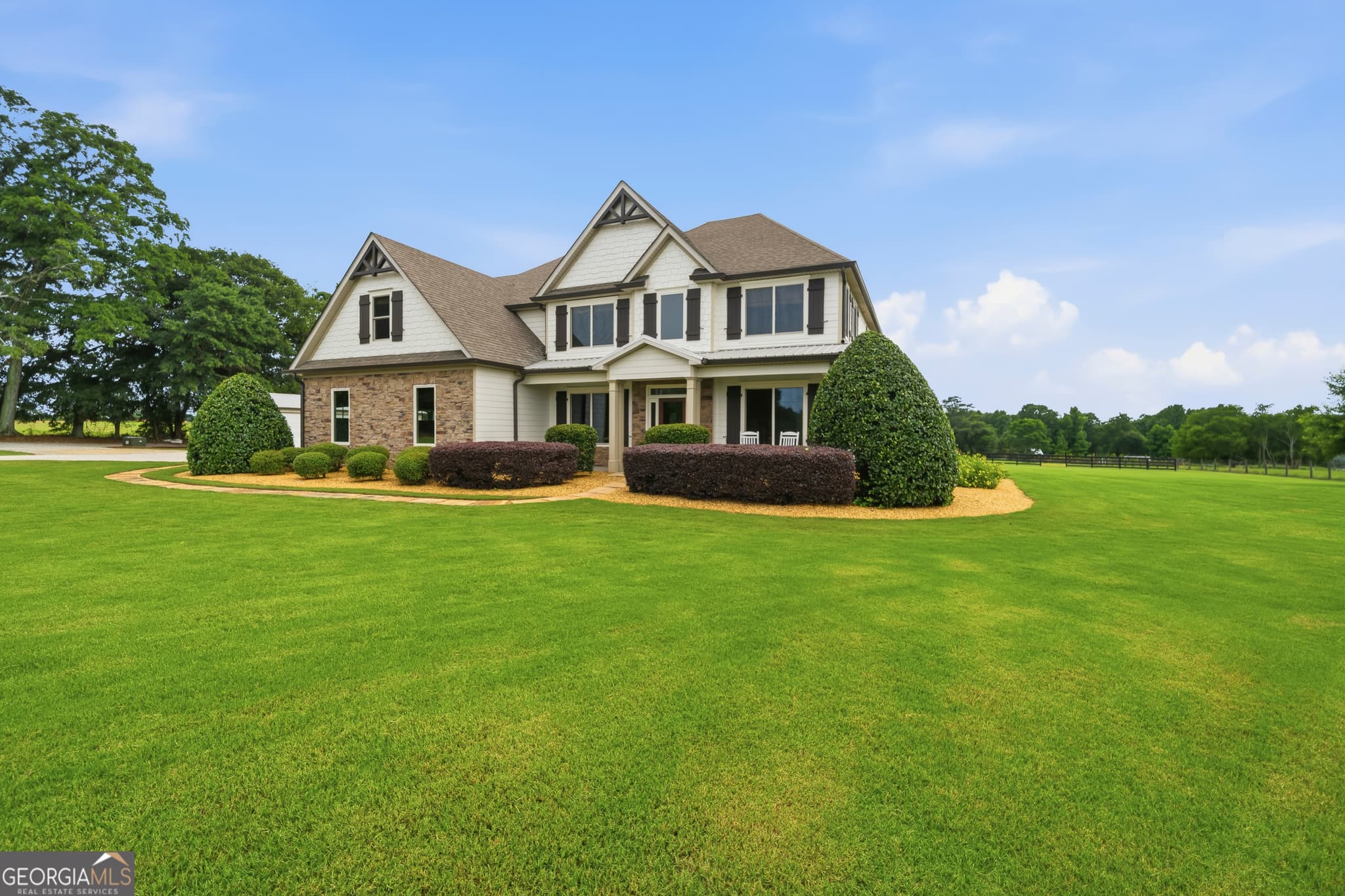 6 bedroom, 4.5 bathroom, 3,504 sq ft single family residence under contract at 405 New Phoenix Road, Eatonton, GA 31024 — photo 4