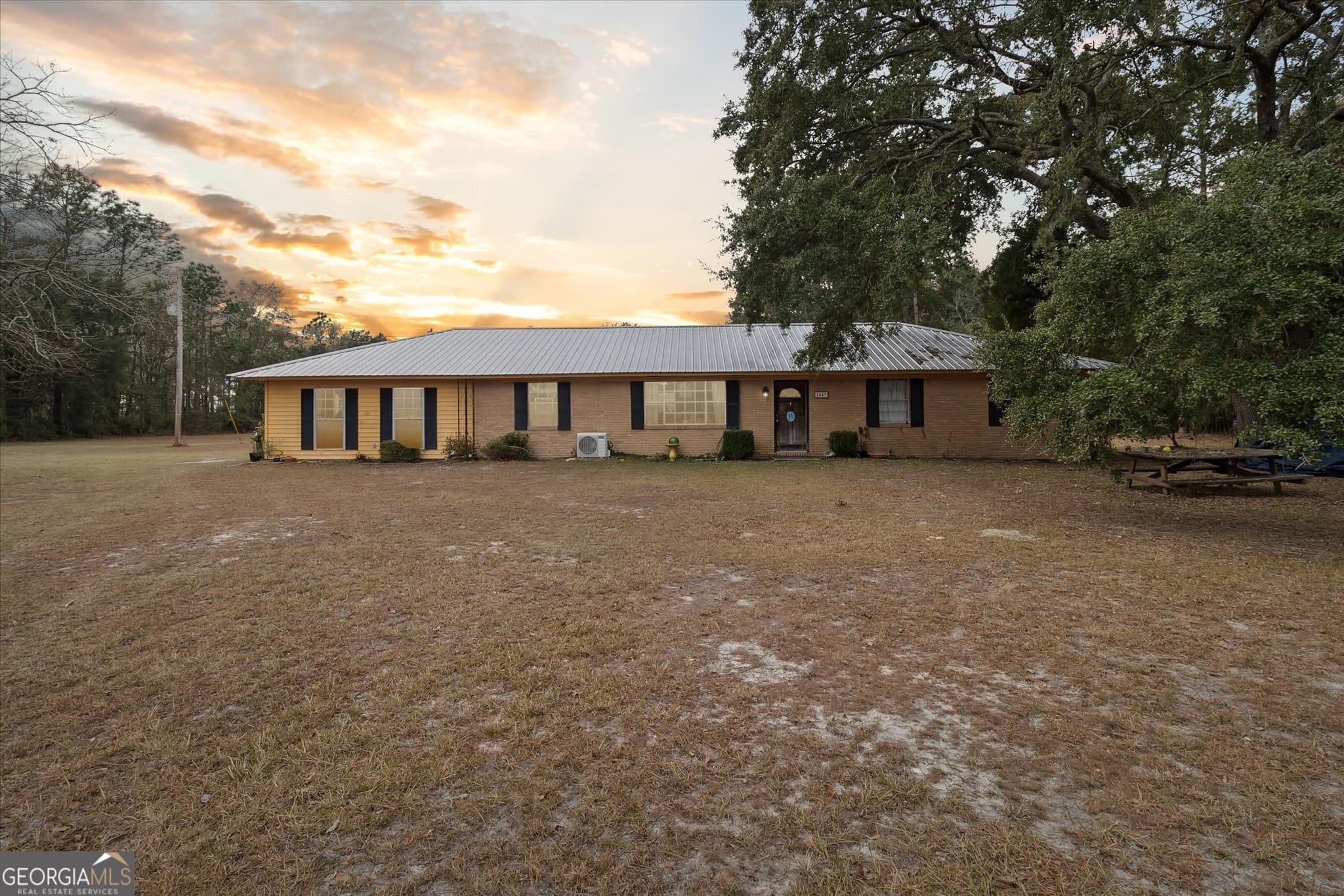 3 bedroom, 1.5 bathroom, 1,886 sq ft single family residence sold at 2443 Highway 67, Pembroke, GA 31321
