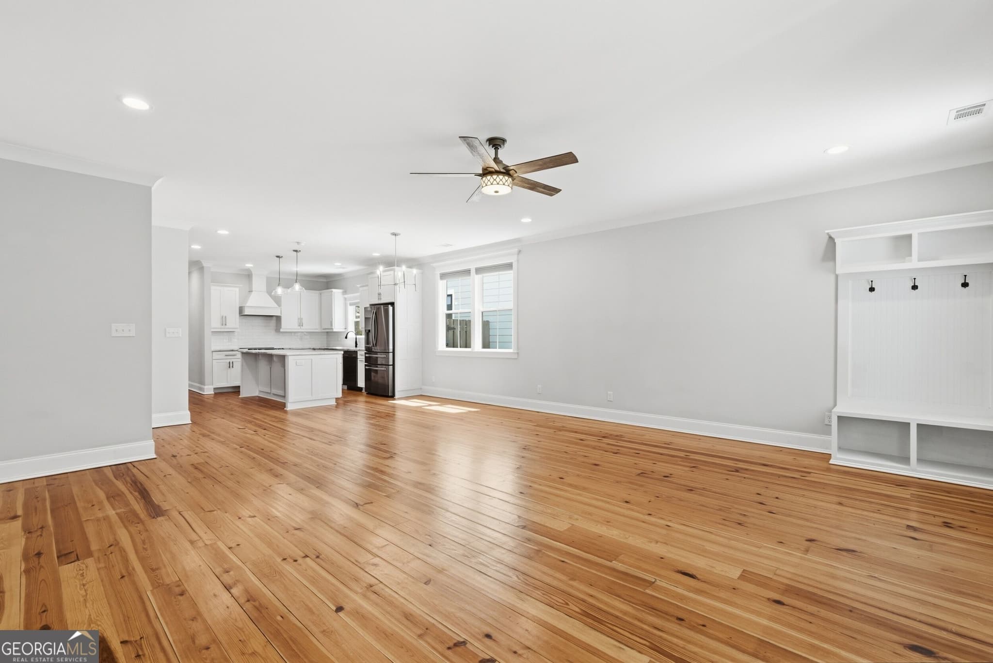 5 bedroom, 1 bathroom, 1,928 sq ft single family residence for sale at 766 E Park Avenue, Savannah, GA 31401 — photo 7