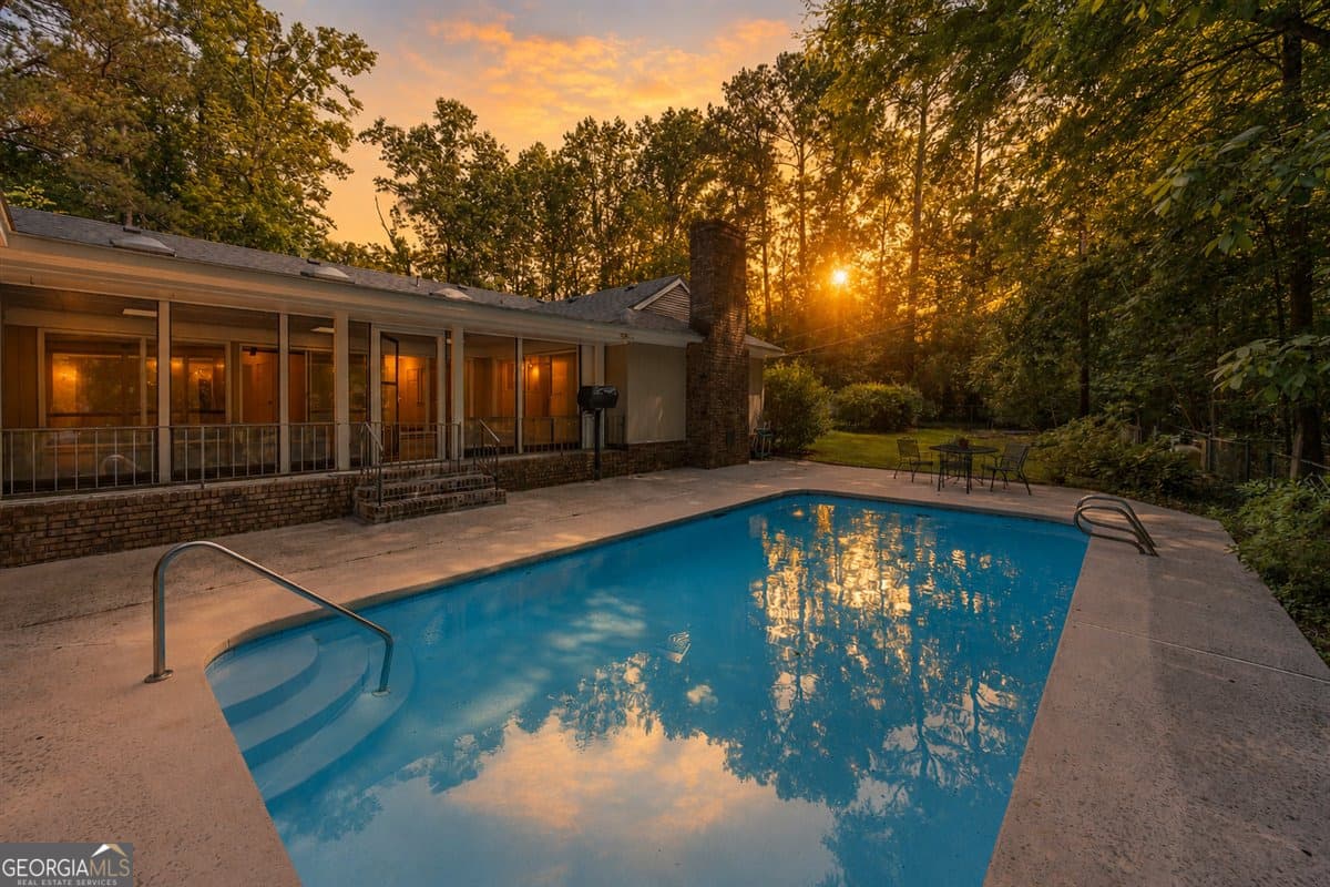4 bedroom, 4.5 bathroom, 4,145 sq ft single family residence for sale at 4950 Wellington Drive, Macon, GA 31210 — photo 2