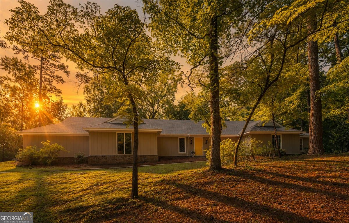 4 bedroom, 4.5 bathroom, 4,145 sq ft single family residence for sale at 4950 Wellington Drive, Macon, GA 31210