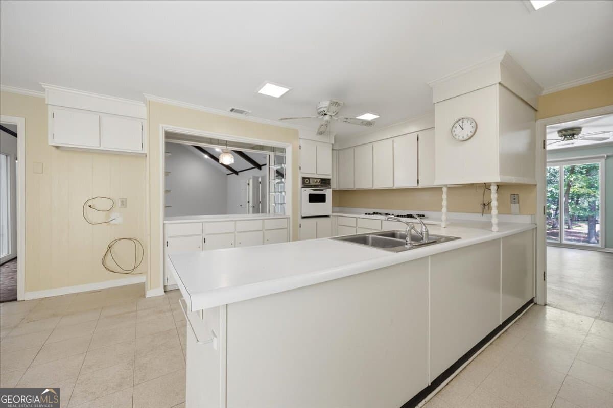 4 bedroom, 4.5 bathroom, 4,145 sq ft single family residence for sale at 4950 Wellington Drive, Macon, GA 31210 — photo 10