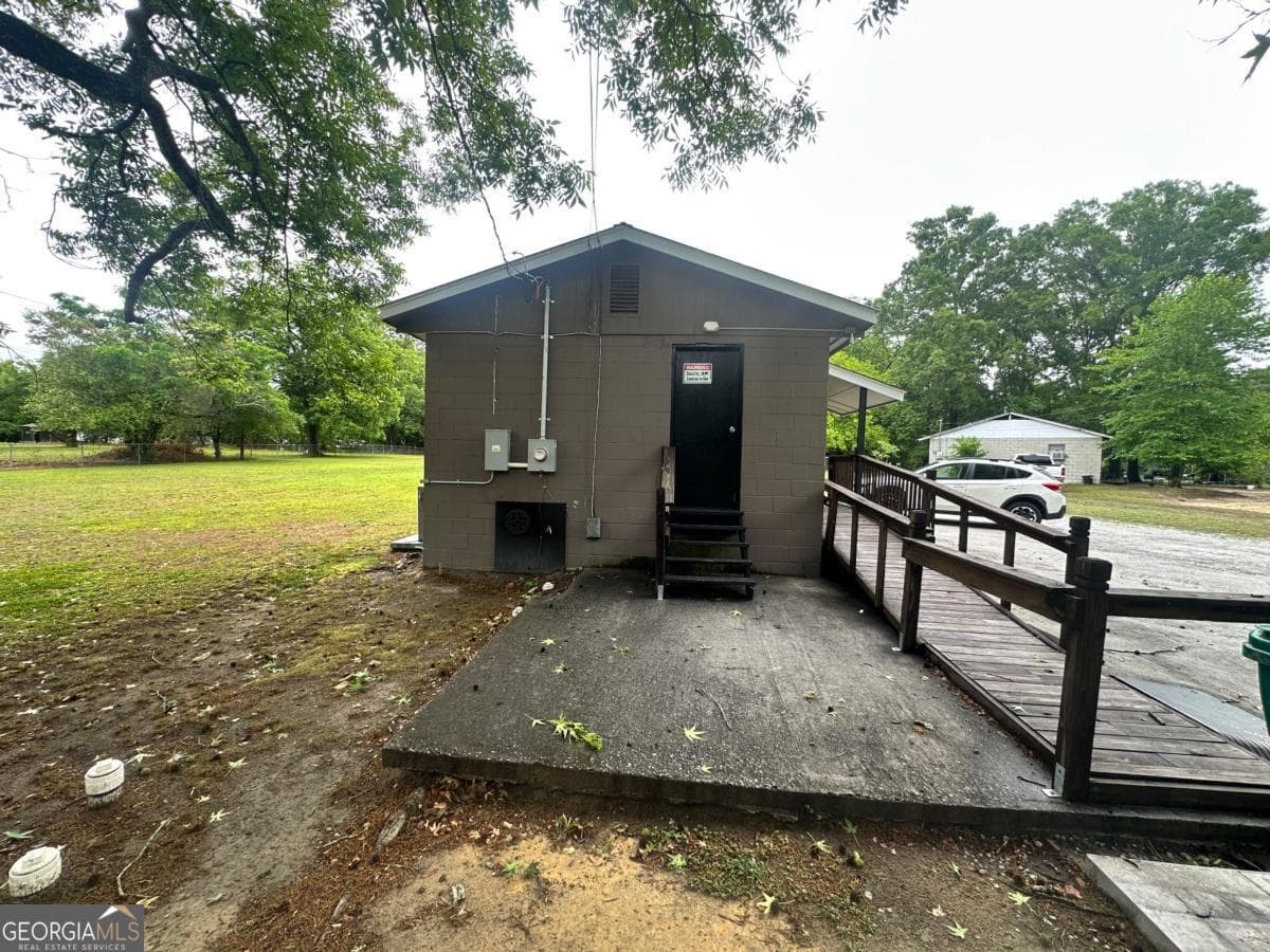 2 bedroom, 1.5 bathroom single family residence for sale at 648 Ellington Avenue, Thomson, GA 30824 — photo 7