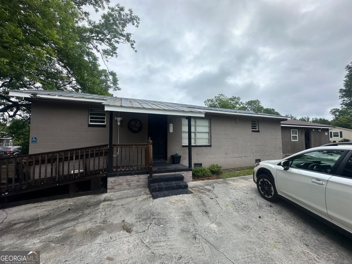 2 bedroom, 1.5 bathroom single family residence for sale at 648 Ellington Avenue, Thomson, GA 30824