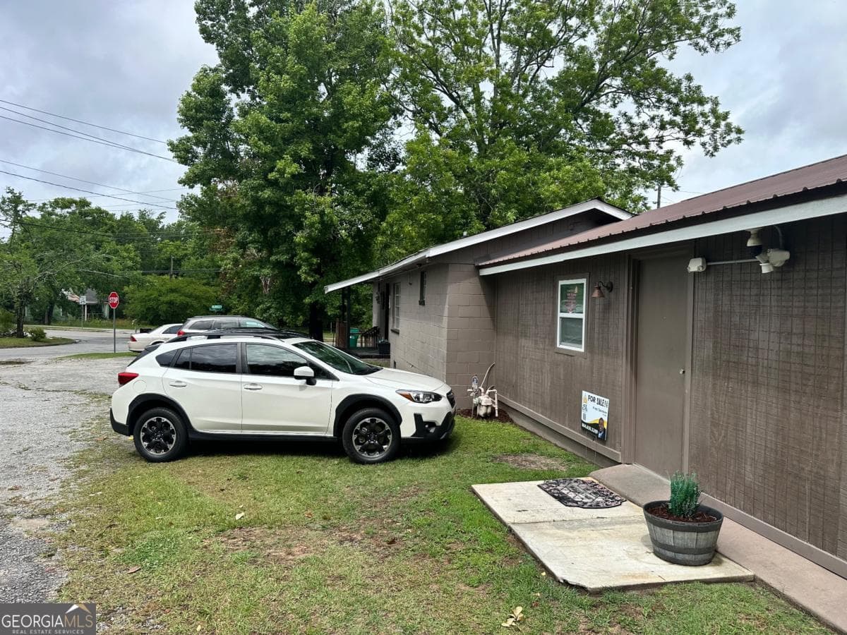 2 bedroom, 1.5 bathroom single family residence for sale at 648 Ellington Avenue, Thomson, GA 30824 — photo 5