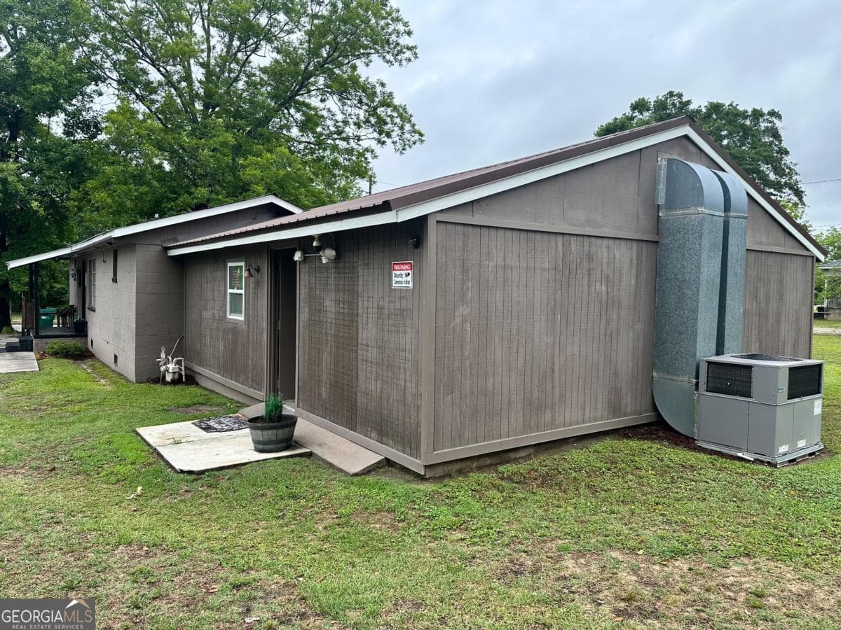 2 bedroom, 1.5 bathroom single family residence for sale at 648 Ellington Avenue, Thomson, GA 30824 — photo 9