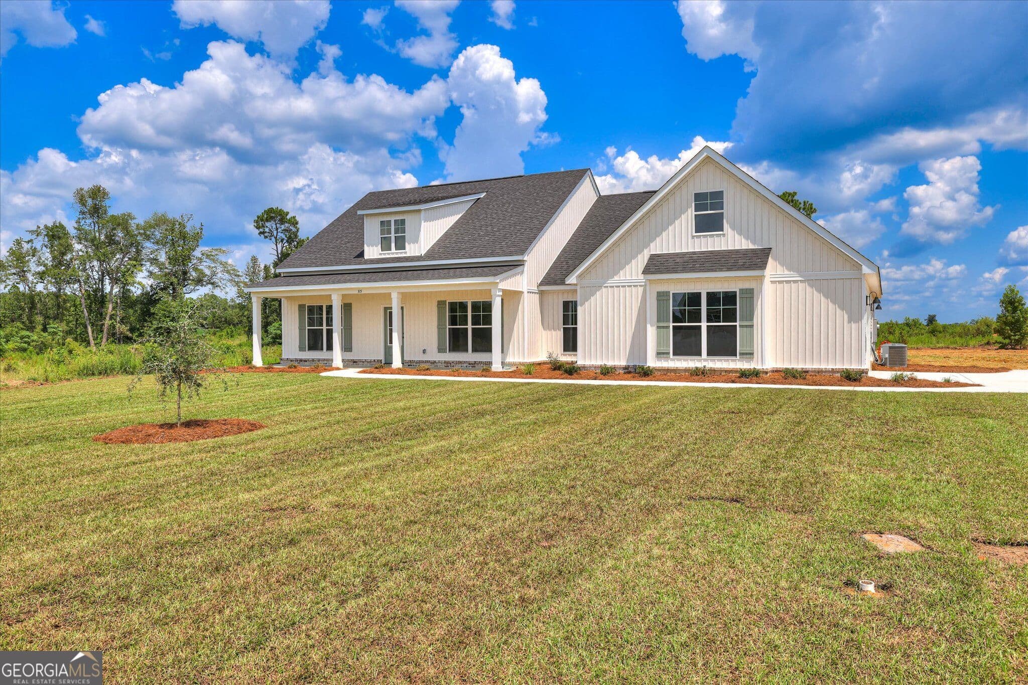 3 bedroom, 2.5 bathroom, 2,357 sq ft single family residence for sale at 315 Livingston Bend, Statesboro, GA 30461 — photo 3