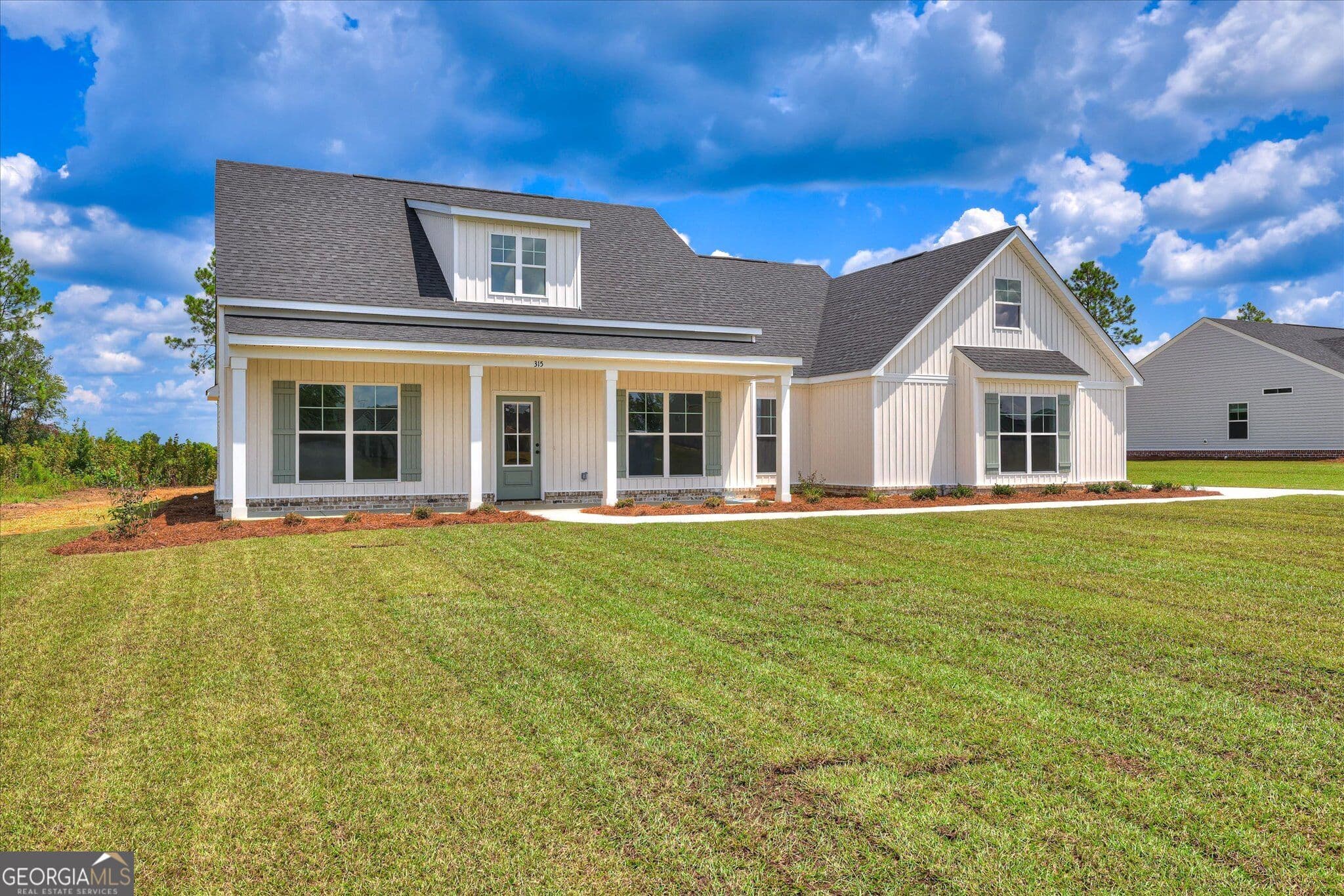 3 bedroom, 2.5 bathroom, 2,357 sq ft single family residence for sale at 315 Livingston Bend, Statesboro, GA 30461 — photo 5