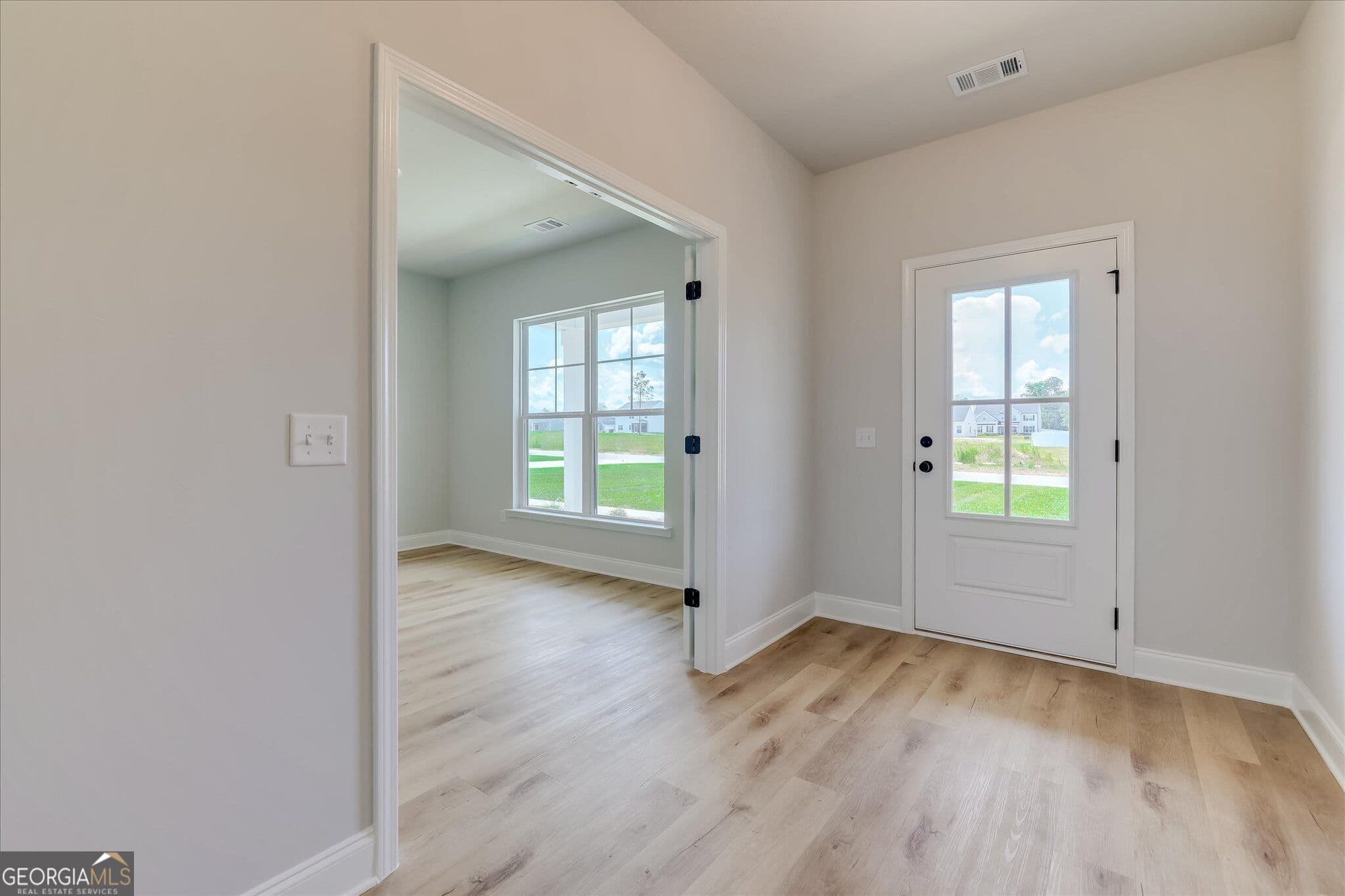 3 bedroom, 2.5 bathroom, 2,357 sq ft single family residence for sale at 315 Livingston Bend, Statesboro, GA 30461 — photo 9