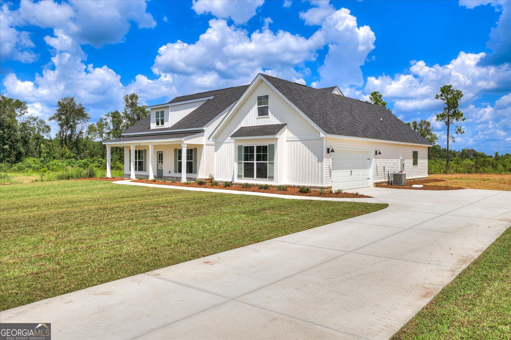 3 bedroom, 2.5 bathroom, 2,357 sq ft single family residence for sale at 315 Livingston Bend, Statesboro, GA 30461 — photo 4