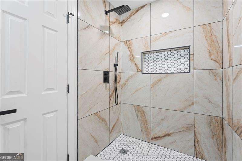 4 bedroom, 3 bathroom, 1,400 sq ft single family residence for sale at 631 Pasadena Court, Forest Park, GA 30297 — photo 9