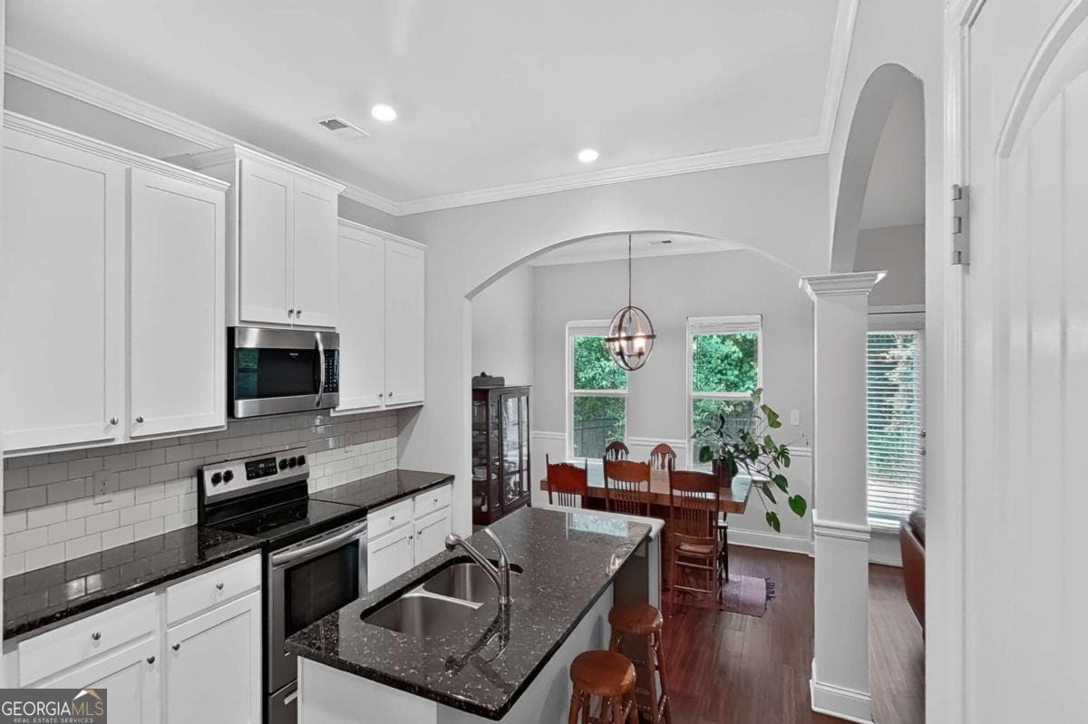 3 bedroom, 3 bathroom, 2,176 sq ft single family residence for sale at 2530 Grayton Loop, Villa Rica, GA 30180 — photo 7