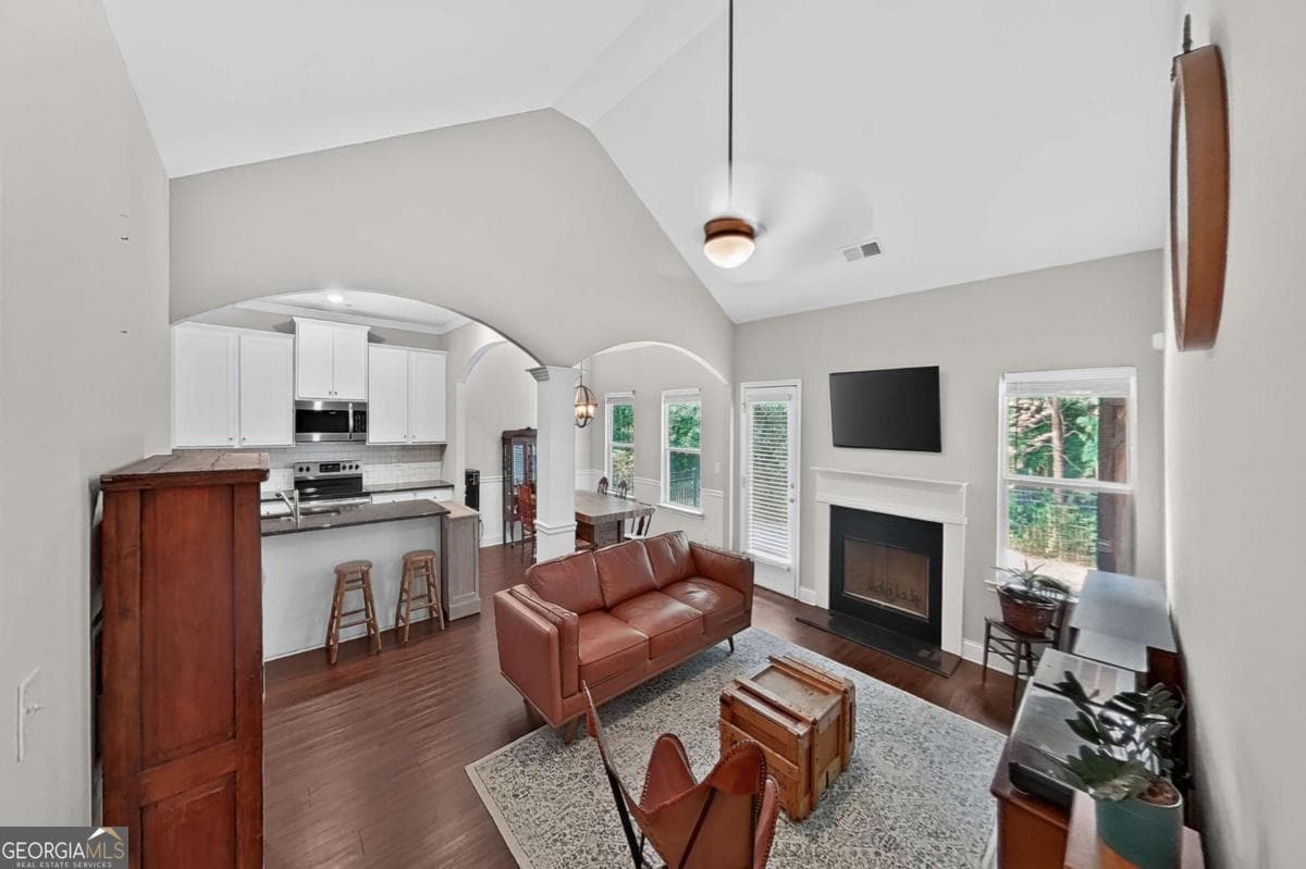 3 bedroom, 3 bathroom, 2,176 sq ft single family residence for sale at 2530 Grayton Loop, Villa Rica, GA 30180 — photo 9
