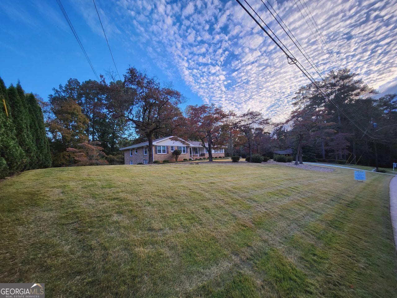 4 bedroom, 2 bathroom, 1,822 sq ft single family residence for sale at 1554 COOPER LAKE Road, Smyrna, GA 30082 — photo 3