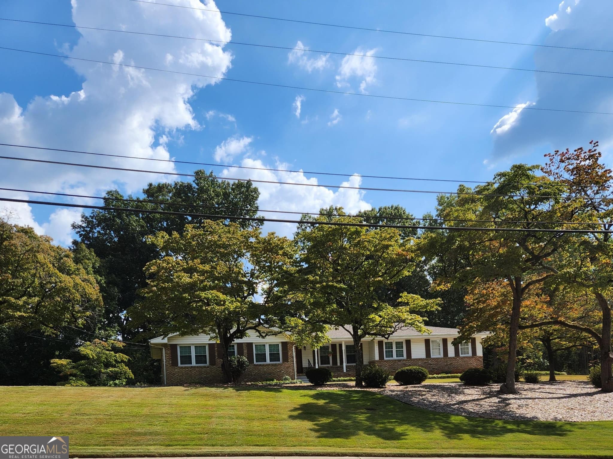4 bedroom, 2 bathroom, 1,822 sq ft single family residence for sale at 1554 COOPER LAKE Road, Smyrna, GA 30082 — photo 4