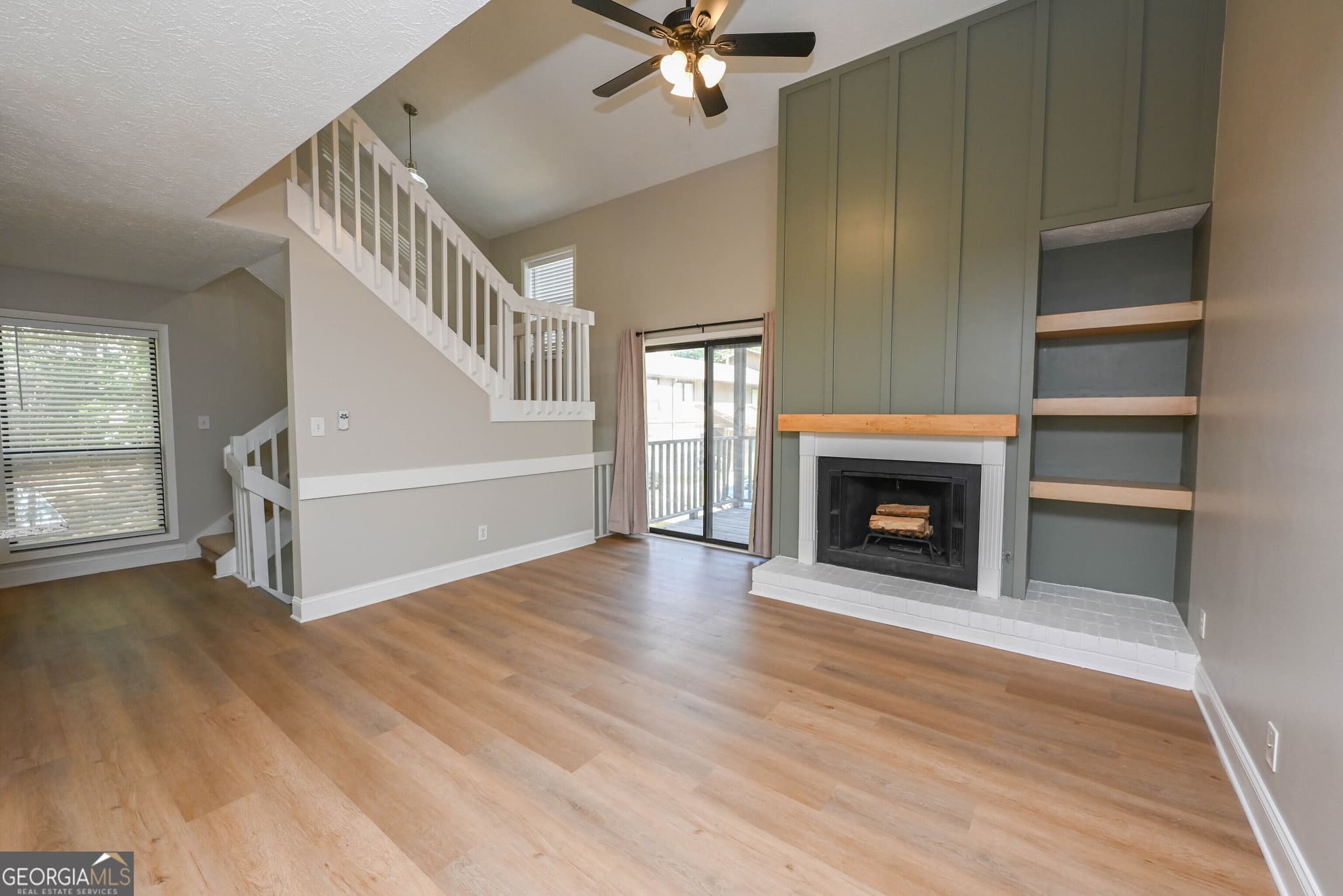 2 bedroom, 2 bathroom, 1,210 sq ft condominium for sale at 3930 Cedar Circle, Tucker, GA 30084 — photo 6