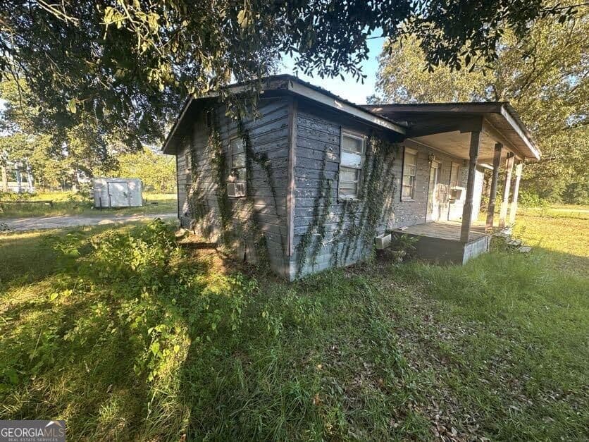 2 bedroom, 1 bathroom, 1,008 sq ft single family residence for sale at 294 Clear Lake Road, Newton, GA 39870 — photo 3
