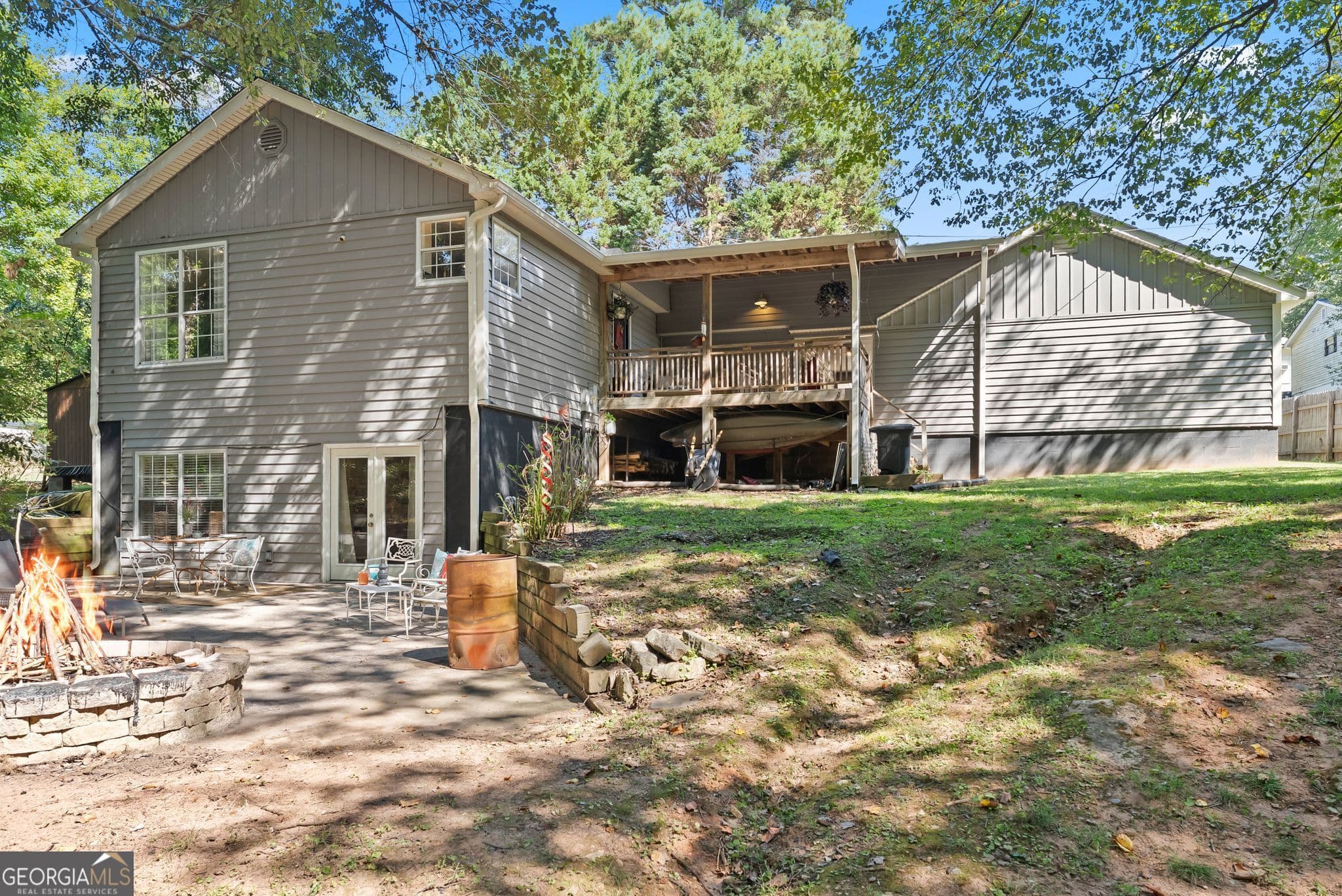 3 bedroom, 2 bathroom, 2,304 sq ft single family residence for sale at 7210 Pine Court, Cumming, GA 30041 — photo 3