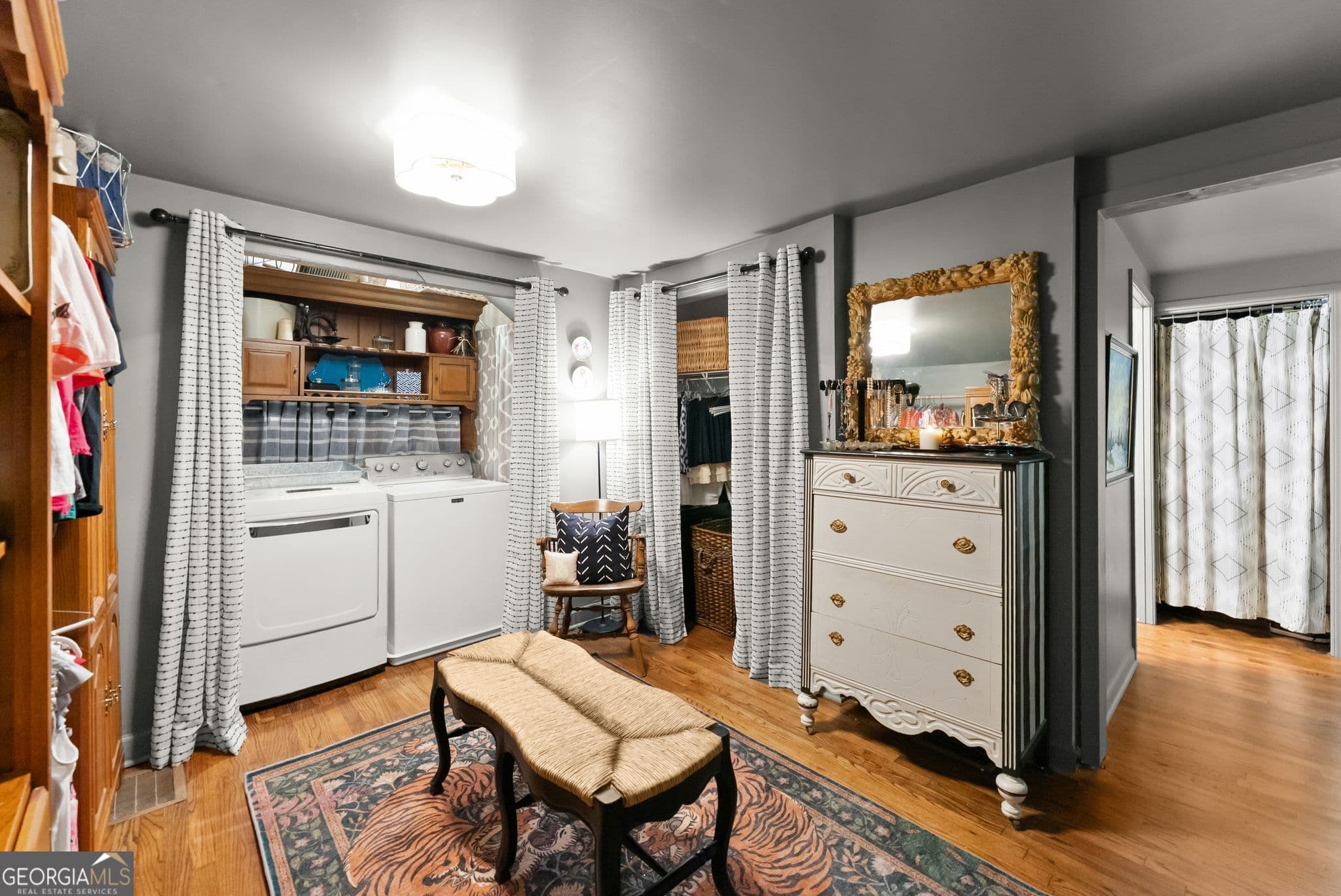 3 bedroom, 2 bathroom, 2,304 sq ft single family residence for sale at 7210 Pine Court, Cumming, GA 30041 — photo 10