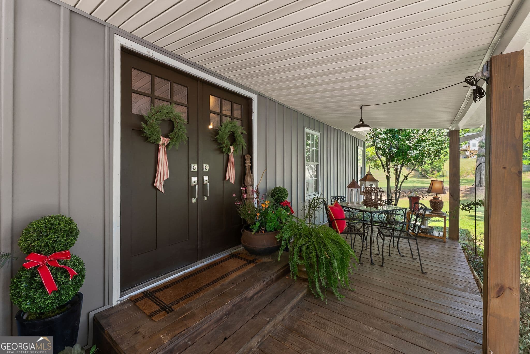3 bedroom, 2 bathroom, 2,304 sq ft single family residence for sale at 7210 Pine Court, Cumming, GA 30041 — photo 4