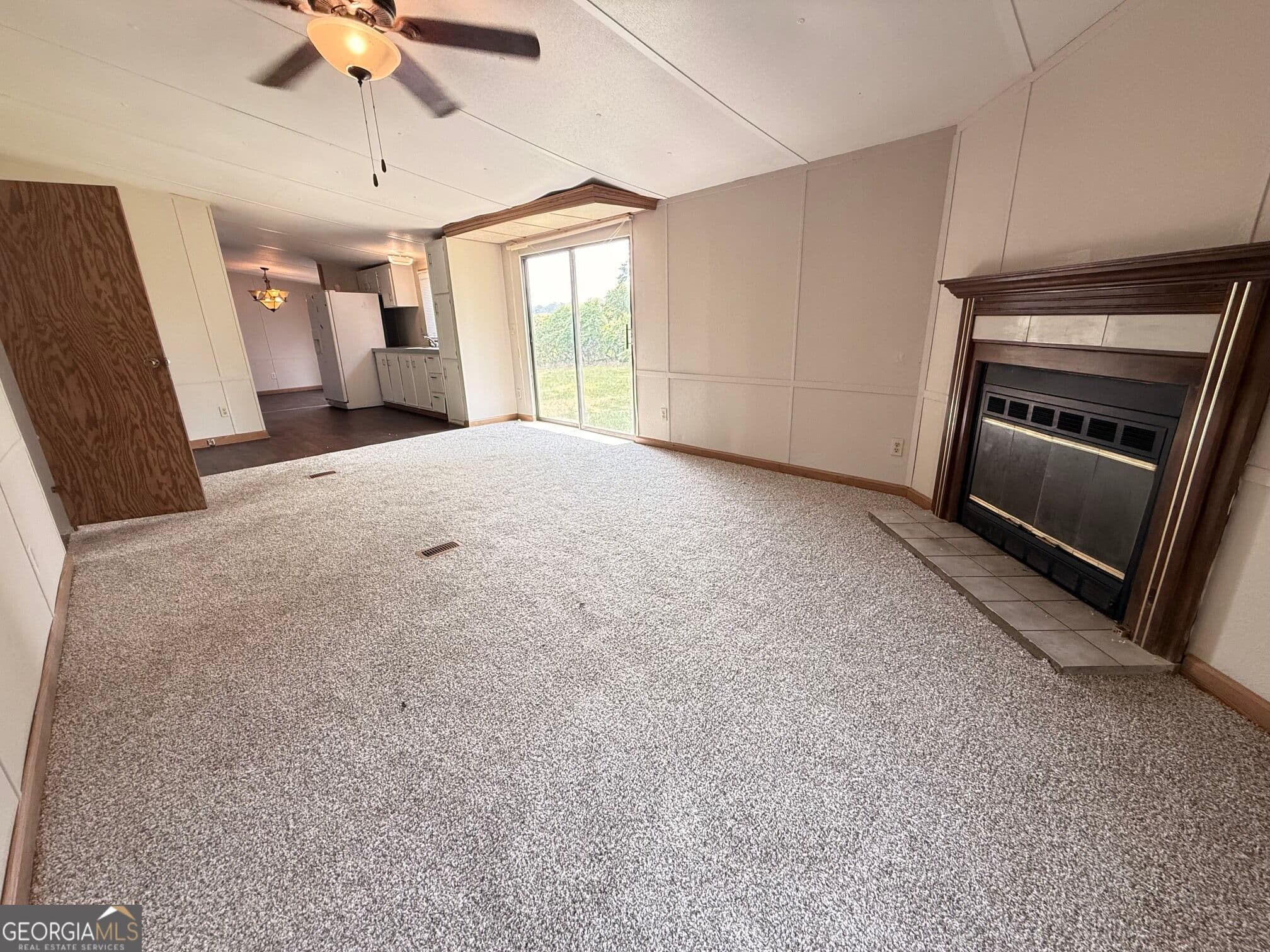 4 bedroom, 2 bathroom, 1,768 sq ft manufactured home,single family residence for sale at 1361 Edgewood Avenue, Douglas, GA 31533 — photo 9