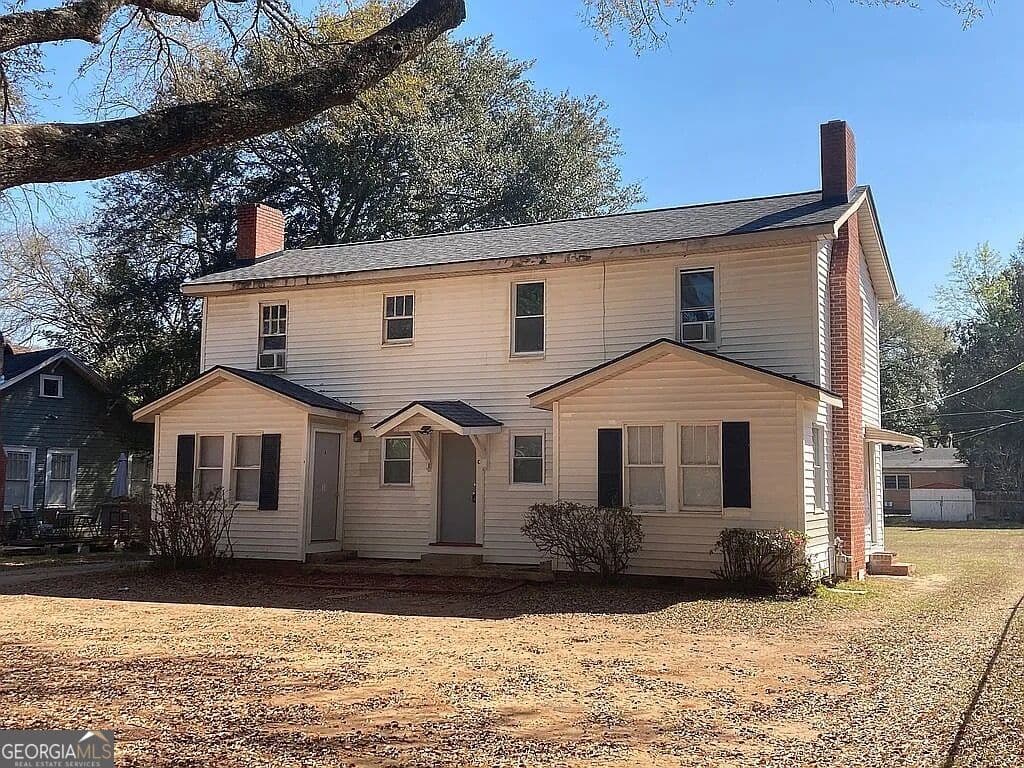1 bedroom, 1 bathroom, 480 sq ft triplex for rent at 1312 Gillespie Avenue B, Albany, GA 31707 for $600 a month — photo 1 of 7