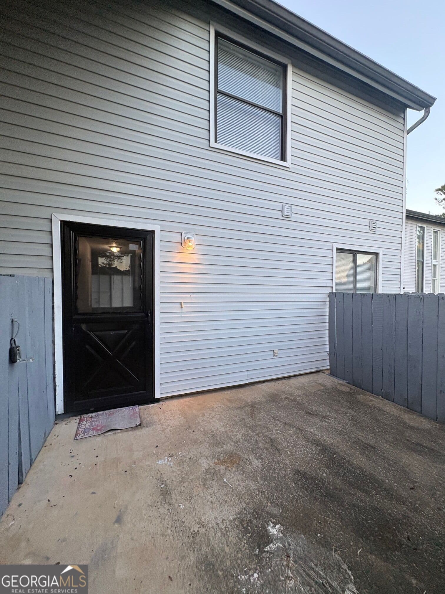 3 bedroom, 2.5 bathroom, 1,392 sq ft townhouse for rent at 261 Country Club Drive, Jonesboro, GA 30238 for $1,300 a month — photo 1 of 24