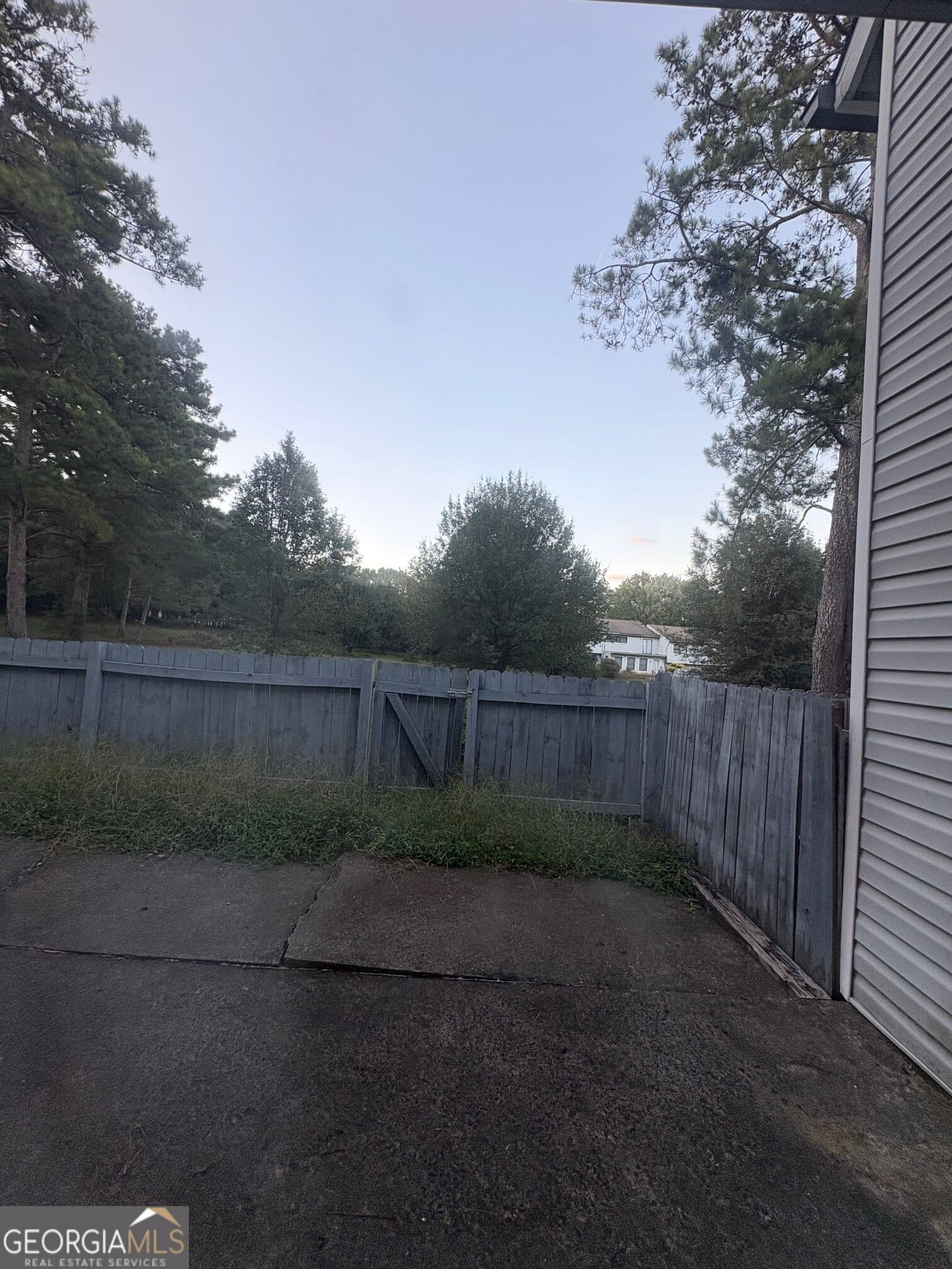 3 bedroom, 2.5 bathroom, 1,392 sq ft townhouse for rent at 261 Country Club Drive, Jonesboro, GA 30238 for $1,300 a month — photo 5
