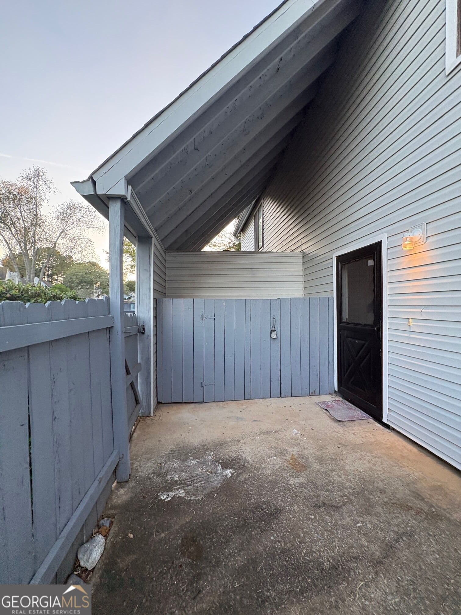 3 bedroom, 2.5 bathroom, 1,392 sq ft townhouse for rent at 261 Country Club Drive, Jonesboro, GA 30238 for $1,300 a month — photo 4
