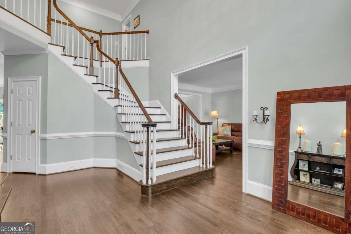 6 bedroom, 4.5 bathroom, 4,940 sq ft single family residence for sale at 5296 Fern Park Court, Peachtree Corners, GA 30092 — photo 7