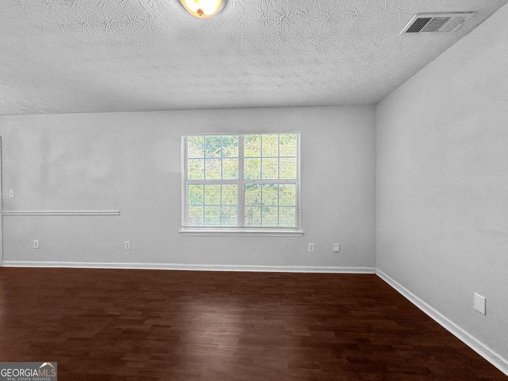 3 bedroom, 2.5 bathroom, 2,884 sq ft single family residence for rent at 417 Kirkland Drive, Locust Grove, GA 30248 for $1,745 a month — photo 3