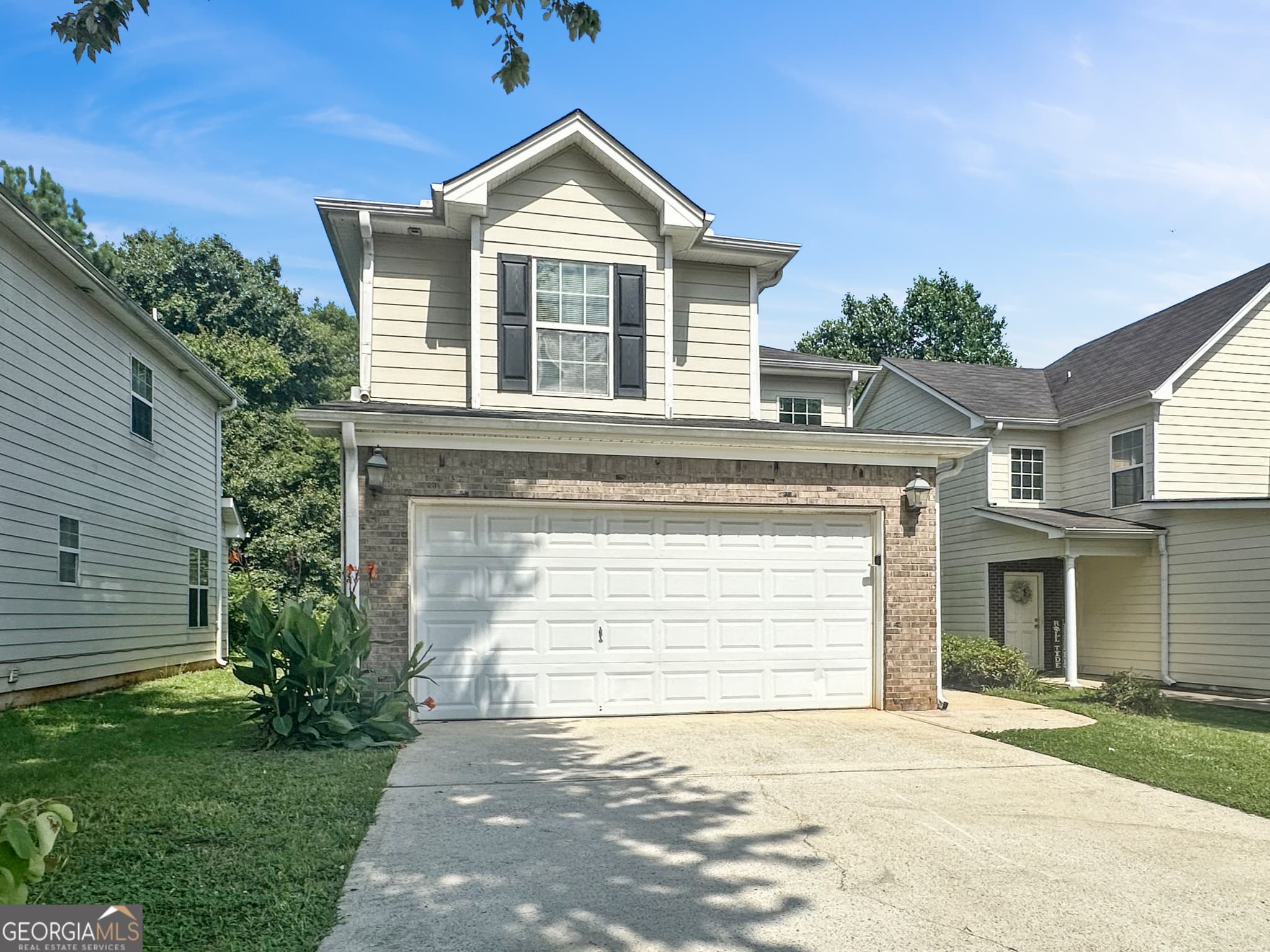 3 bedroom, 2.5 bathroom, 2,884 sq ft single family residence for rent at 417 Kirkland Drive, Locust Grove, GA 30248 for $1,745 a month