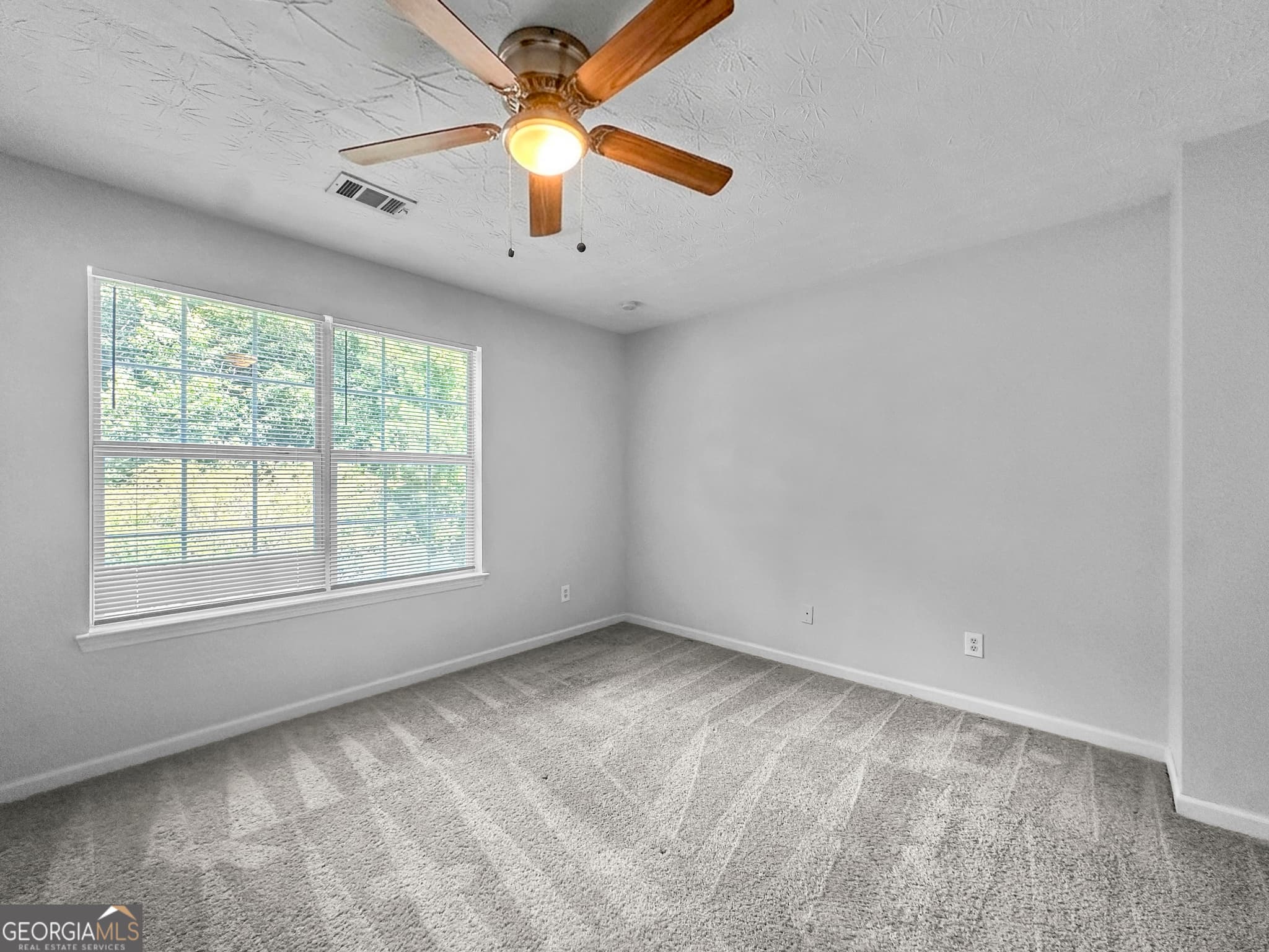 3 bedroom, 2.5 bathroom, 2,884 sq ft single family residence for rent at 417 Kirkland Drive, Locust Grove, GA 30248 for $1,745 a month — photo 10