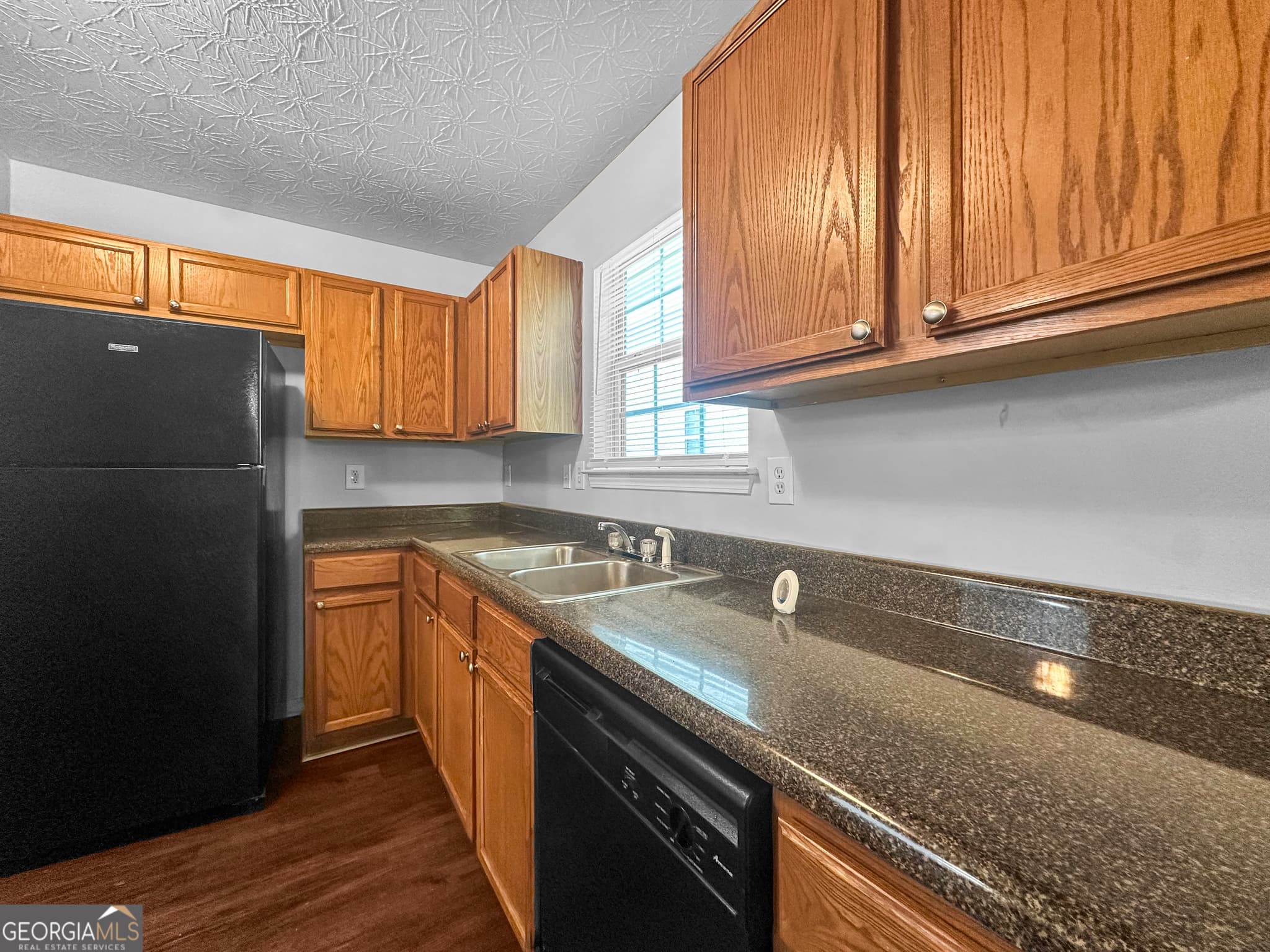 3 bedroom, 2.5 bathroom, 2,884 sq ft single family residence for rent at 417 Kirkland Drive, Locust Grove, GA 30248 for $1,745 a month — photo 8