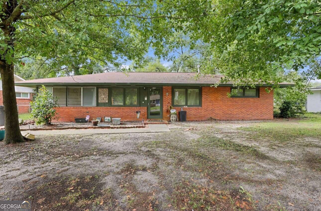 3 bedroom, 1 bathroom, 1,652 sq ft single family residence for sale at 2264 Raleigh Drive, Augusta, GA 30904